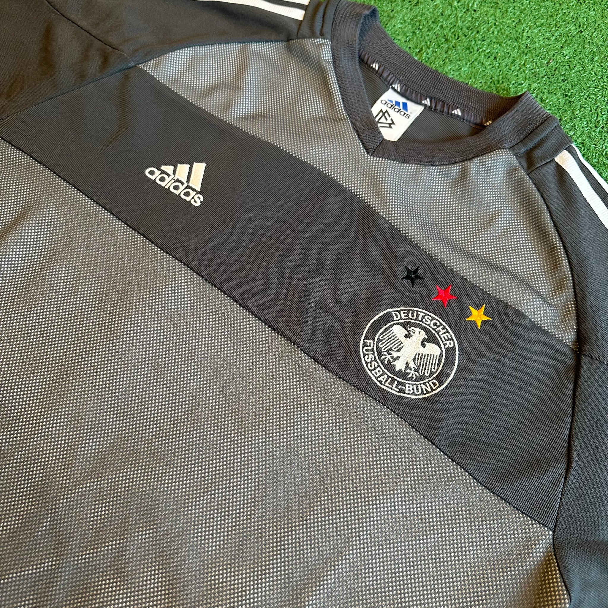 Vintage Adidas Germany 2002 Away Football Kit (M)