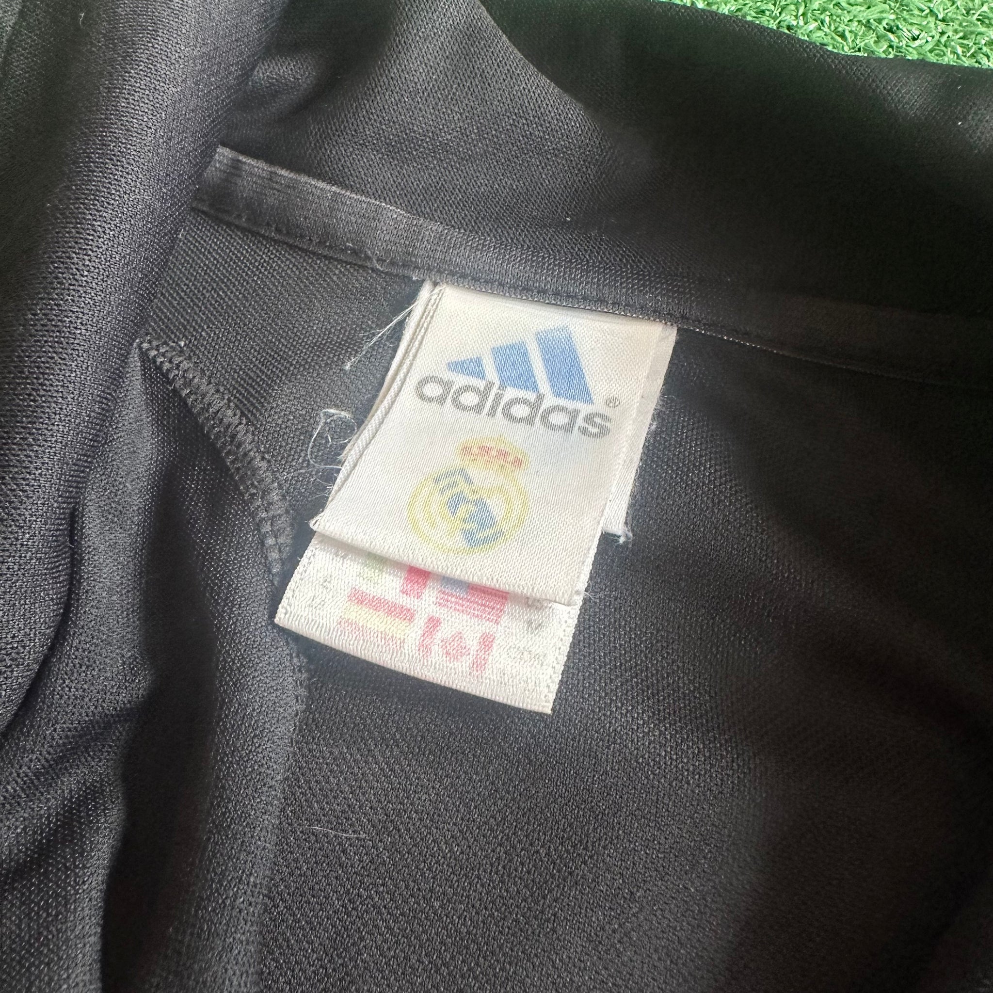 Vintage Adidas Real Madrid #5 Zidane 2002/03 Away Football Kit (M)