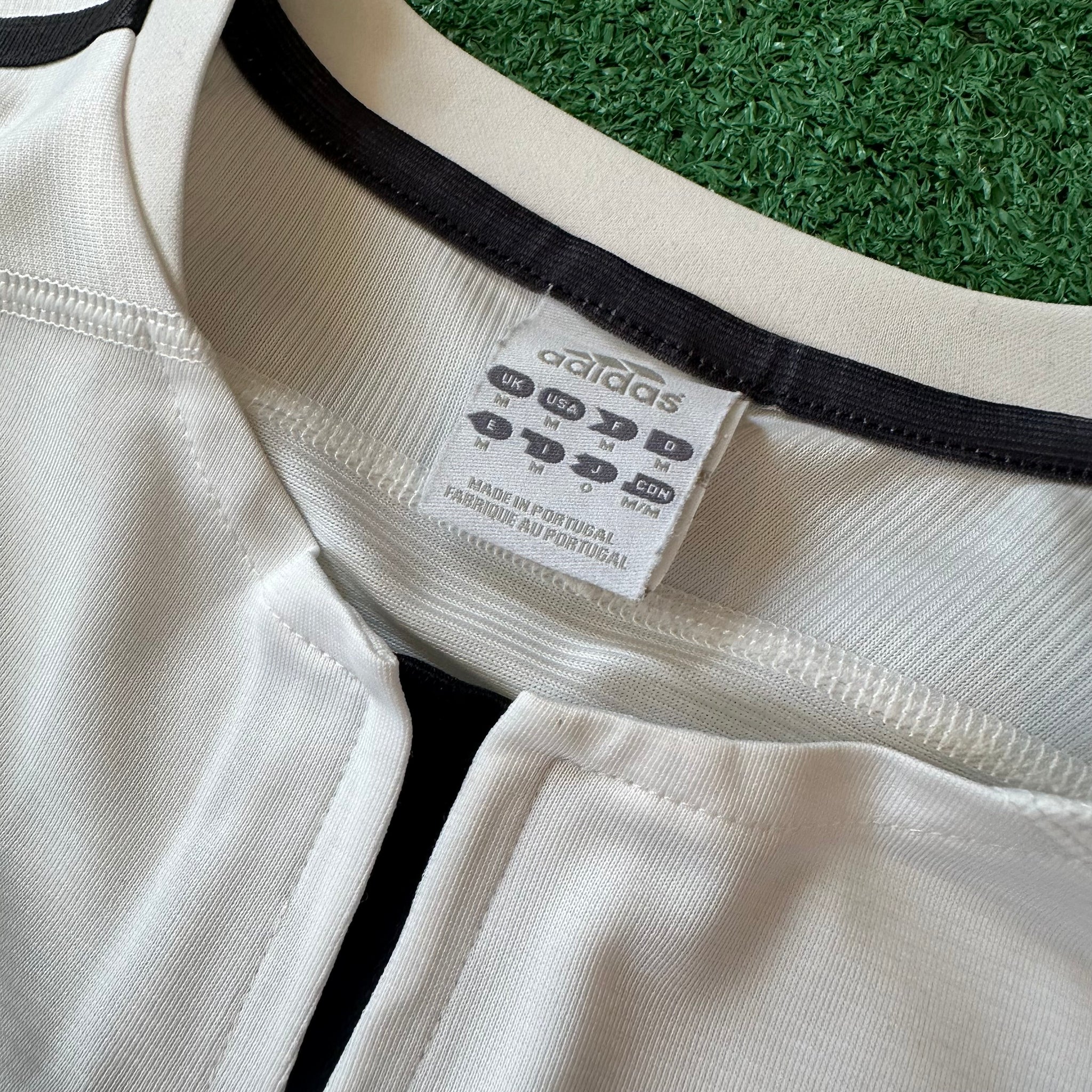 Vintage Real Madrid #5 Zidane 2003/2004 Home Football Kit (M)