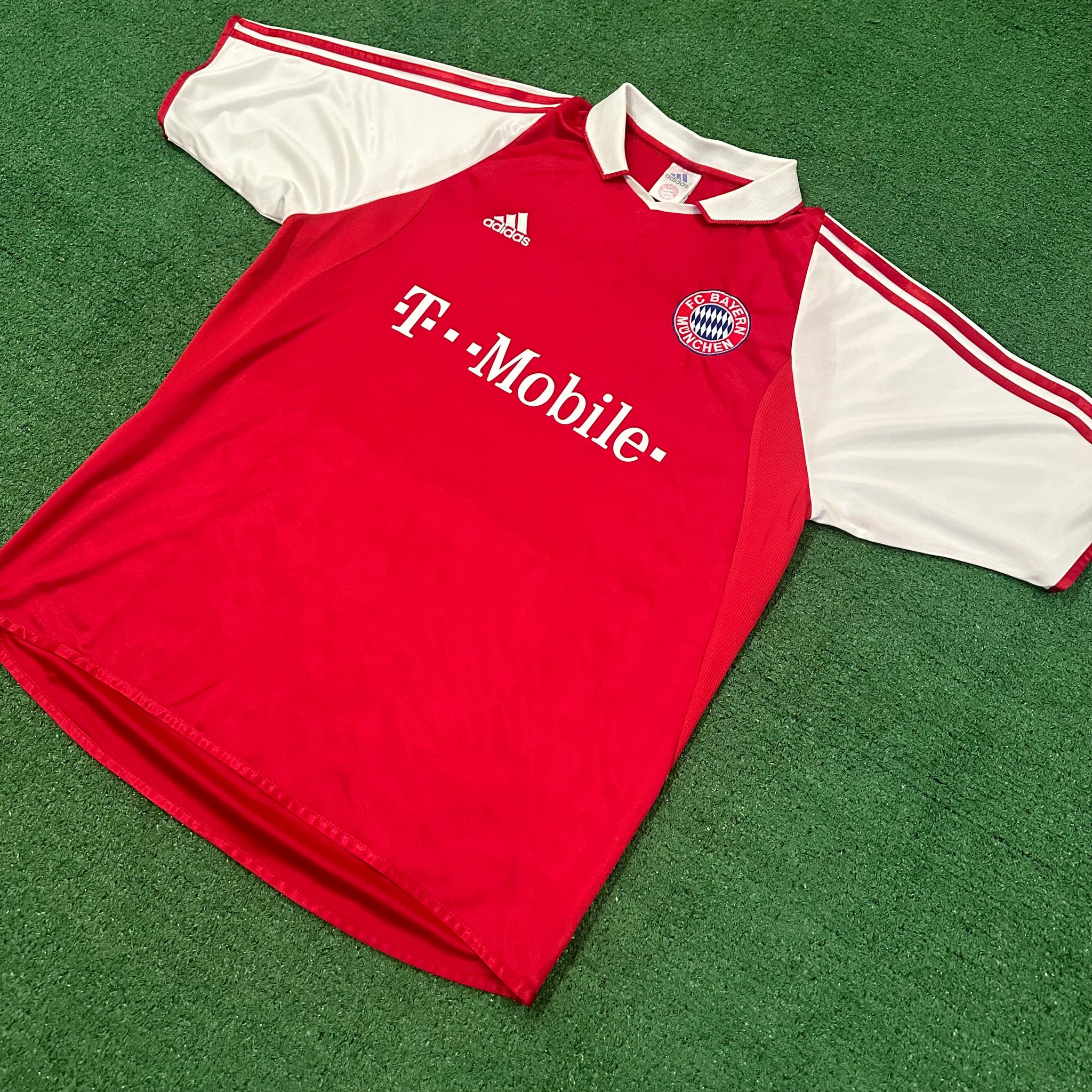 Vintage Adidas Bayern Munich #23 Hargreaves 2003/04 Home Football Kit (L)