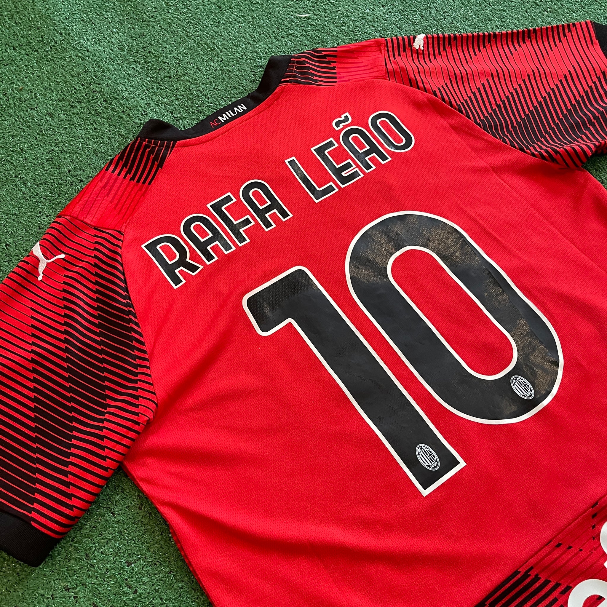 Puma AC Milan #10 Rafa Leao 2023/2024 Home Football Kit (L)