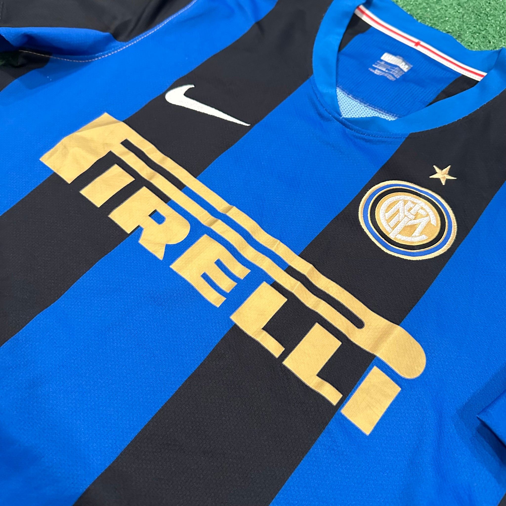 Vintage Nike Inter Milan #8 Ibrahimovic 2008/09 Home Football Kit (M)