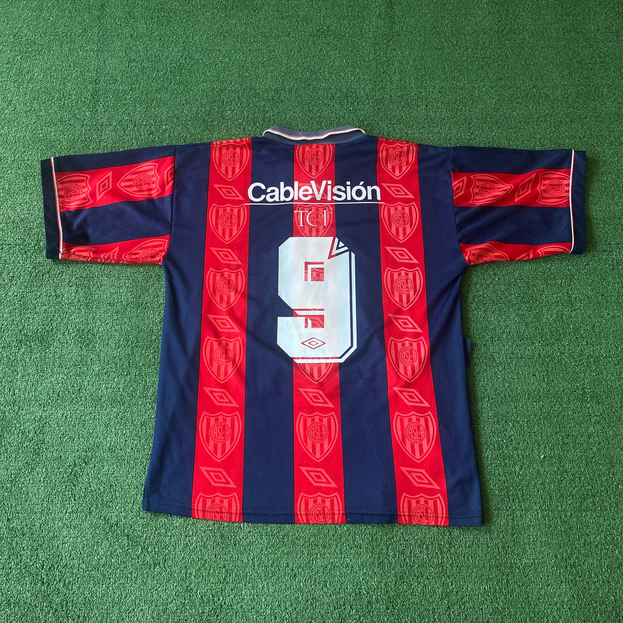 Vintage Umbro #9 CA San Lorenzo 1996/97 Home Football Kit (L)
