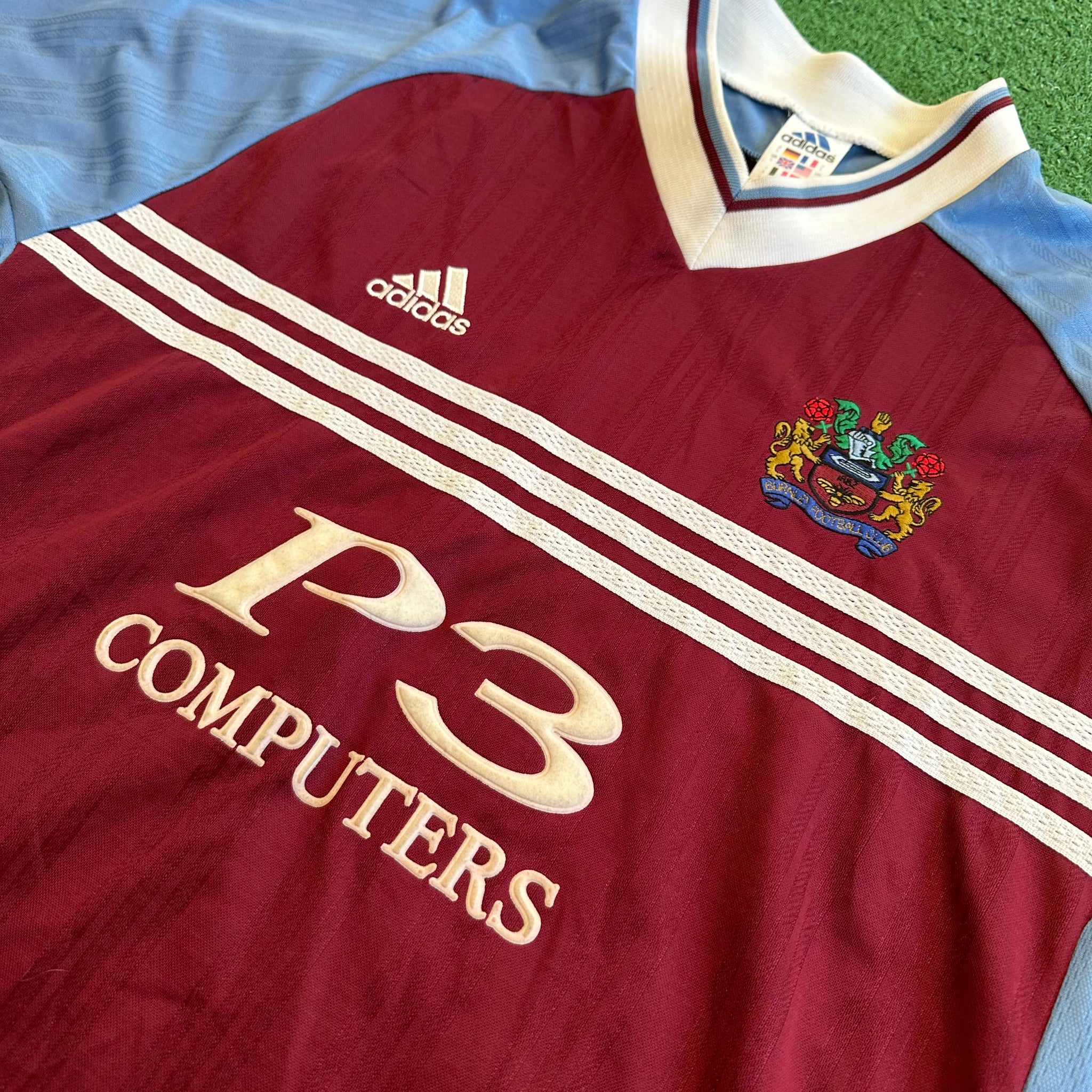 Vintage Adidas Burnley 1998/99 Home Football Kit (L)