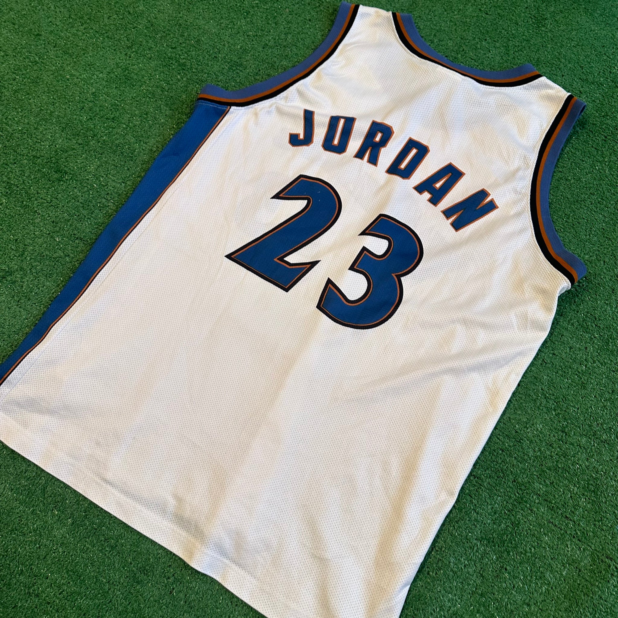Vintage Champion Washington Wizards #23 Jordan NBA Basketball Jersey (XL)
