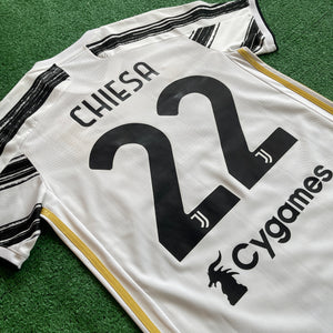 Adidas Juventus FC #22 Chiesa 2020/21 Home Football Kit (S)