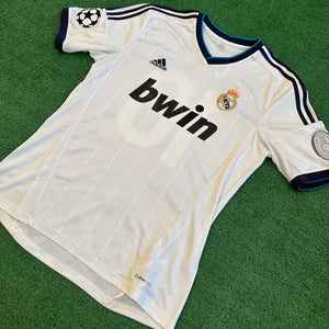 Adidas Real Madrid #10 Ozil 2012/13 Home Football Kit (M)