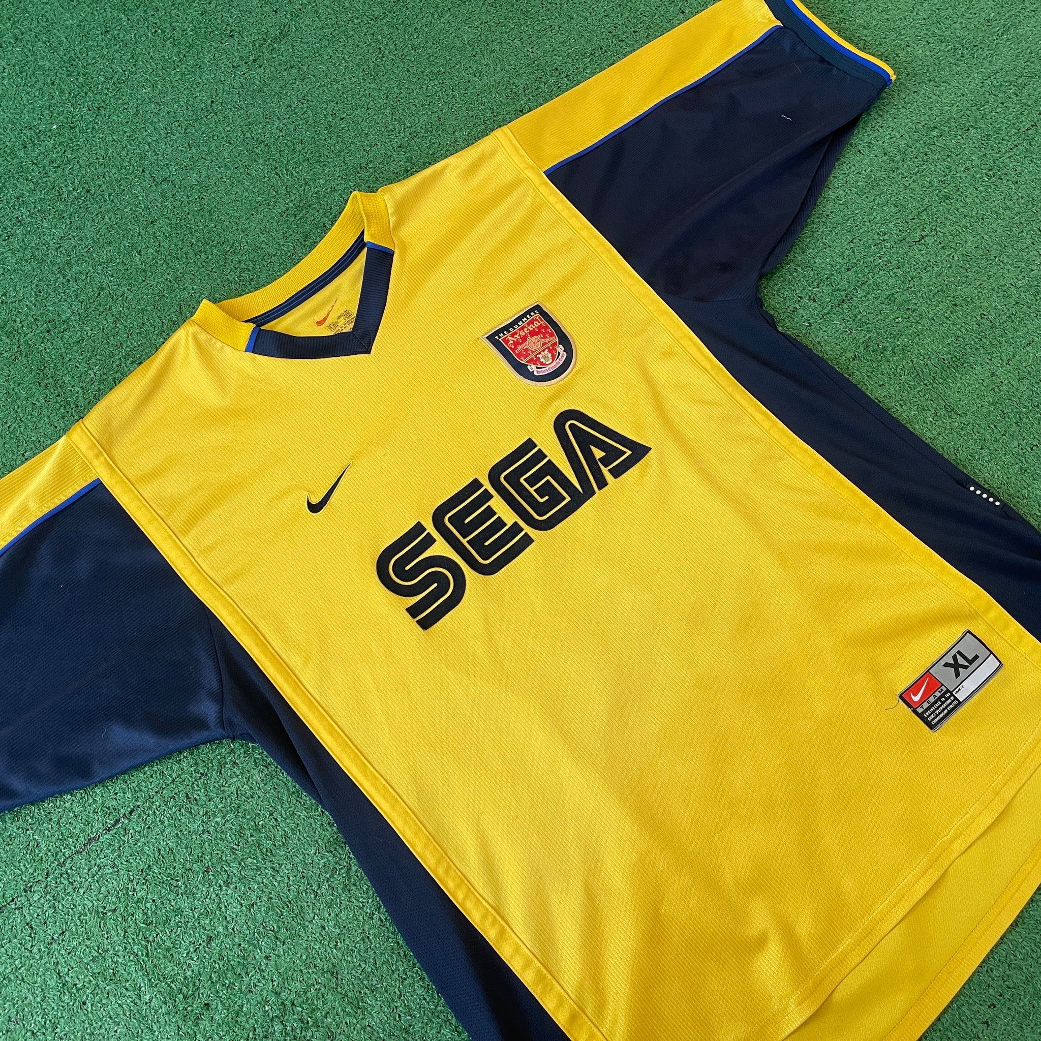 Vintage Nike Arsenal FC #14 Henry 1999/01 Away Football Kit (XL)