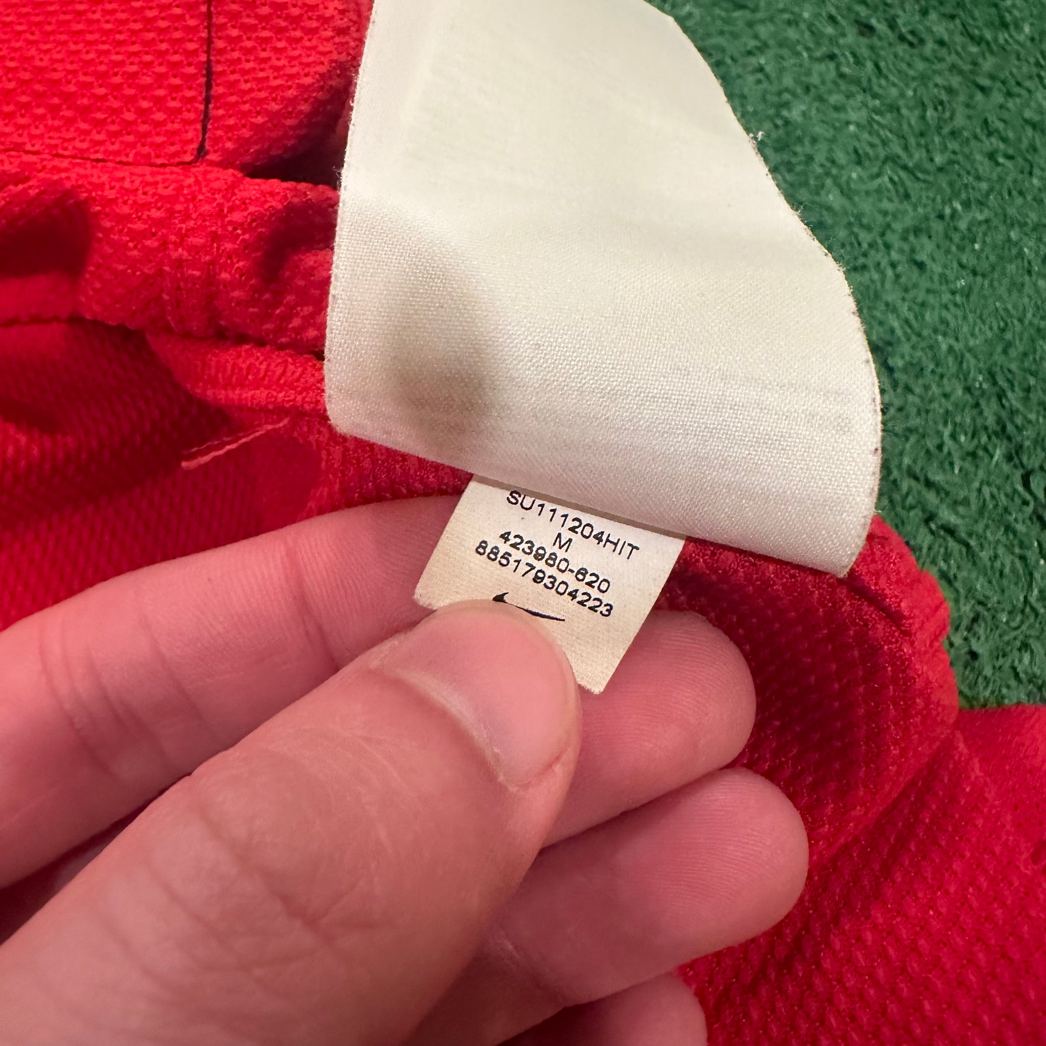 Nike Arsenal FC #19 Wilshere 2011/2012 Home Football Shirt (M)