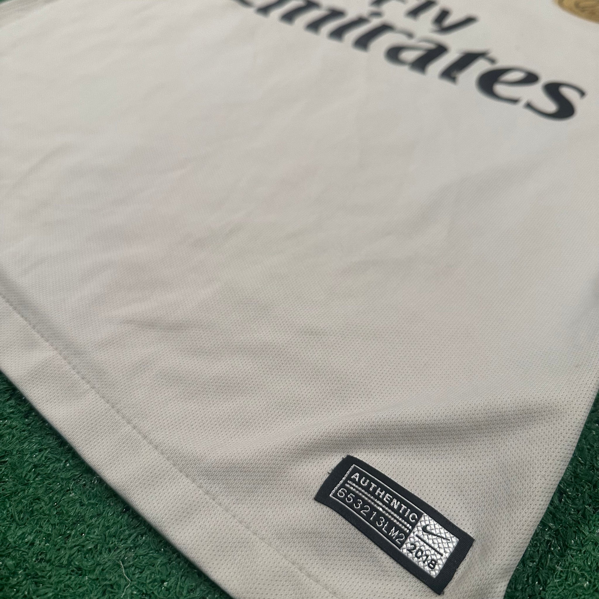 Nike PSG #7 Mbappe 2018/19 Away Football Kit (M)