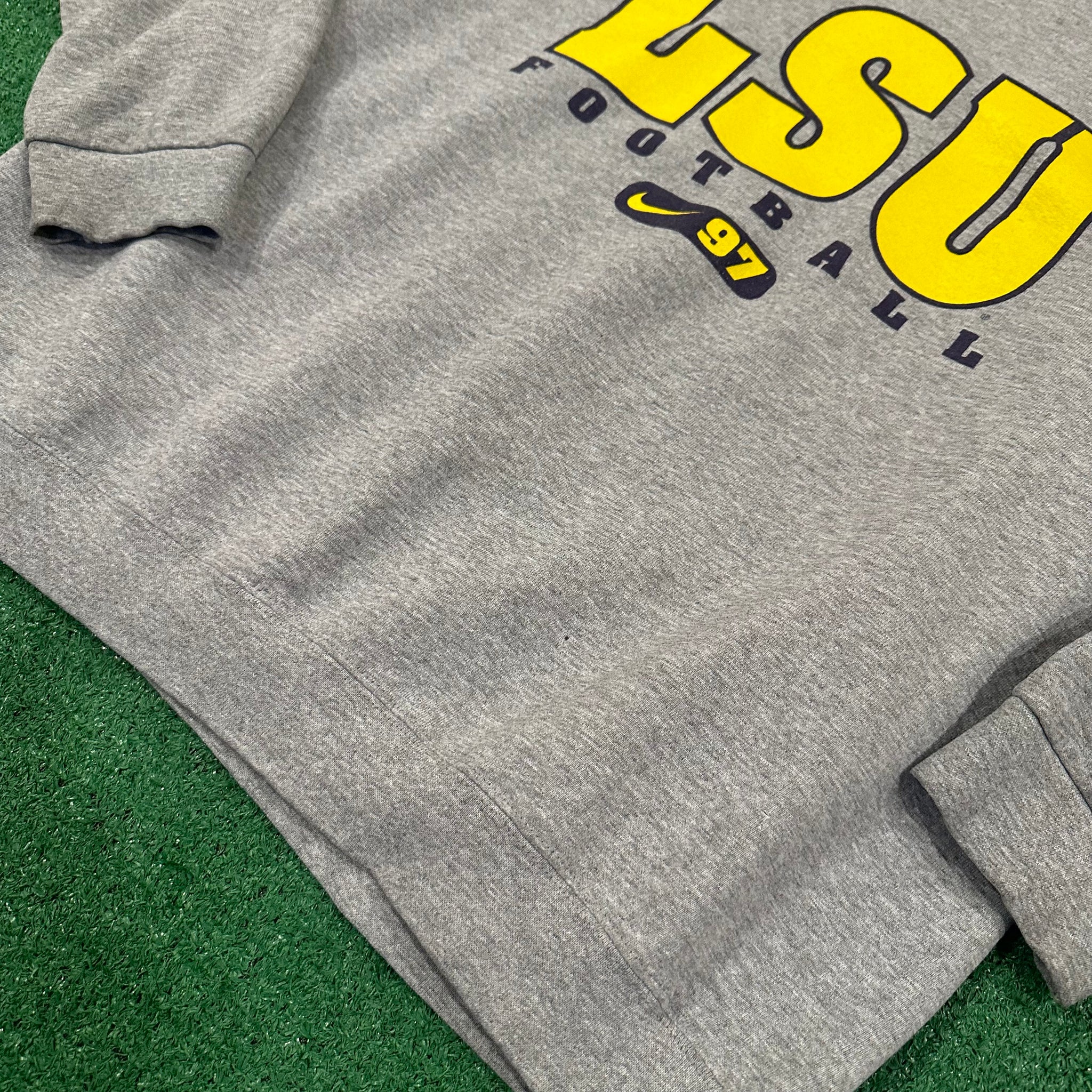 Vintage Nike Team LSU Football 1997 Crewneck Sweatshirt (XL)