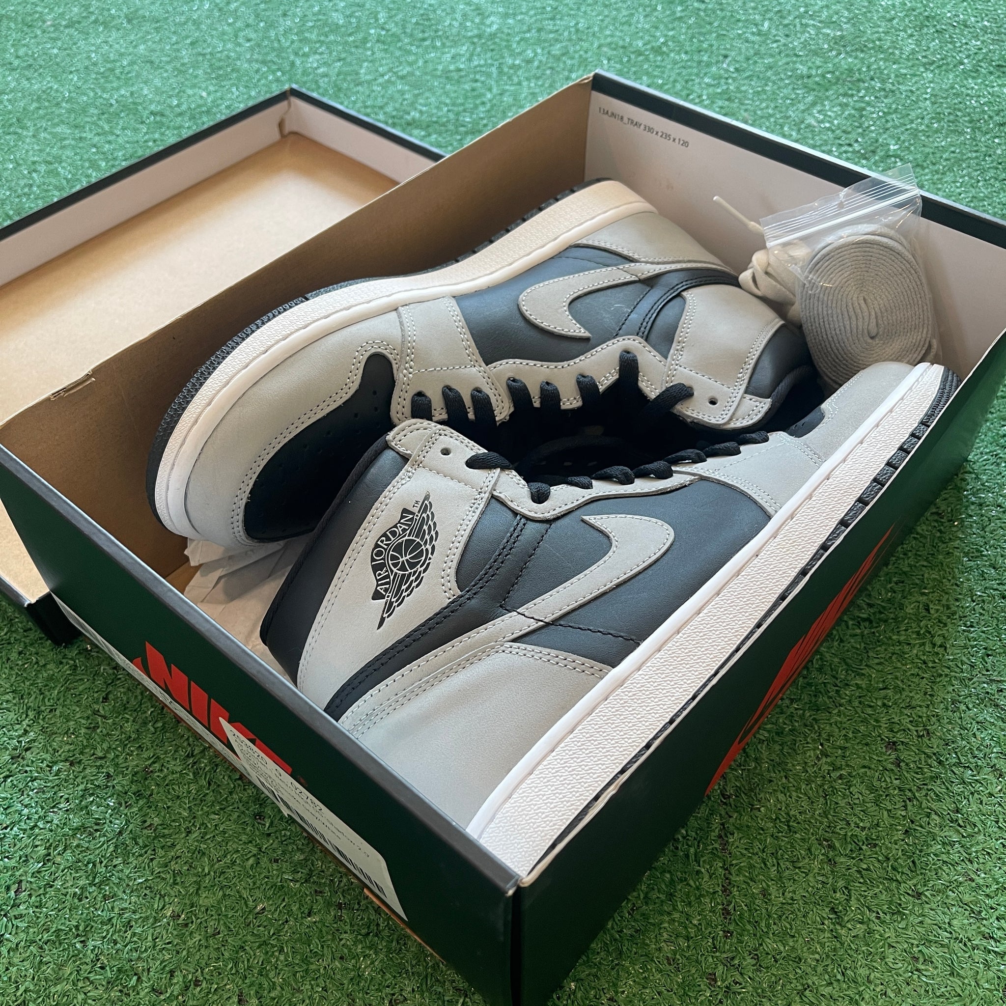 Jordan 1 Retro High Shadow 2.0 555088-035 (10.5)