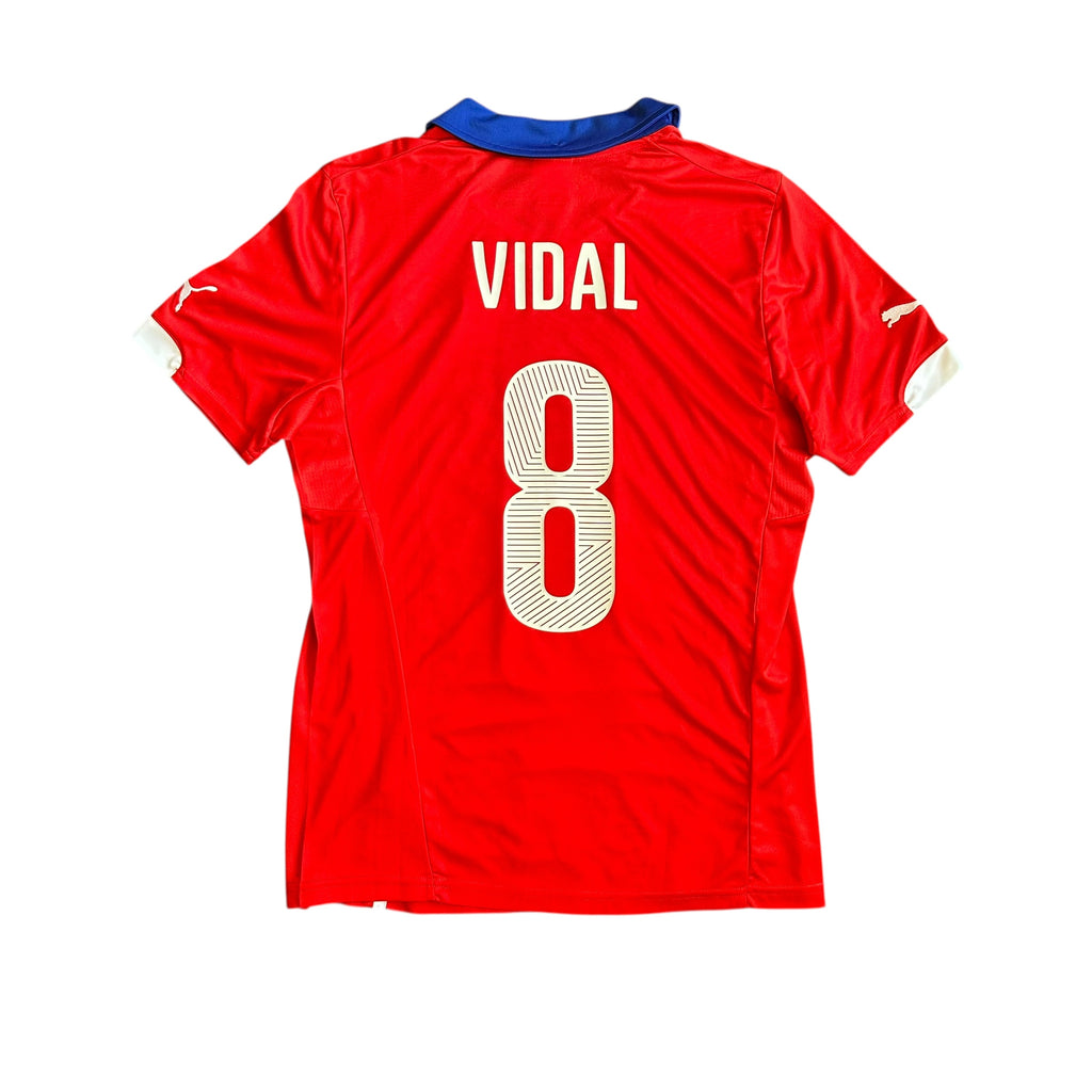 Puma Chile #8 Vidal 2014 Home Football Kit (M)