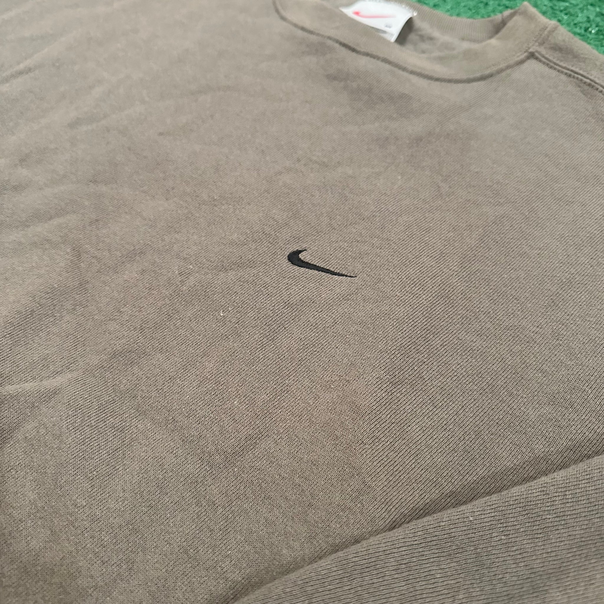 Vintage Nike 90's Made In USA Olive Crewneck Sweatshirt (M)