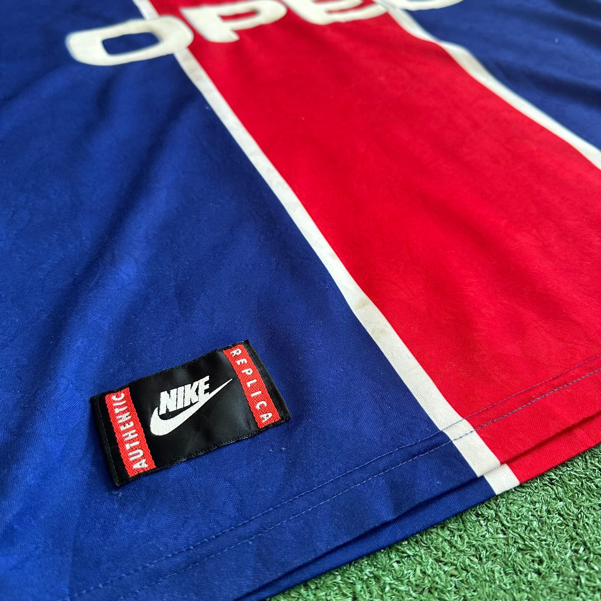 Vintage Nike PSG 1995/96 Home Football Kit (L)