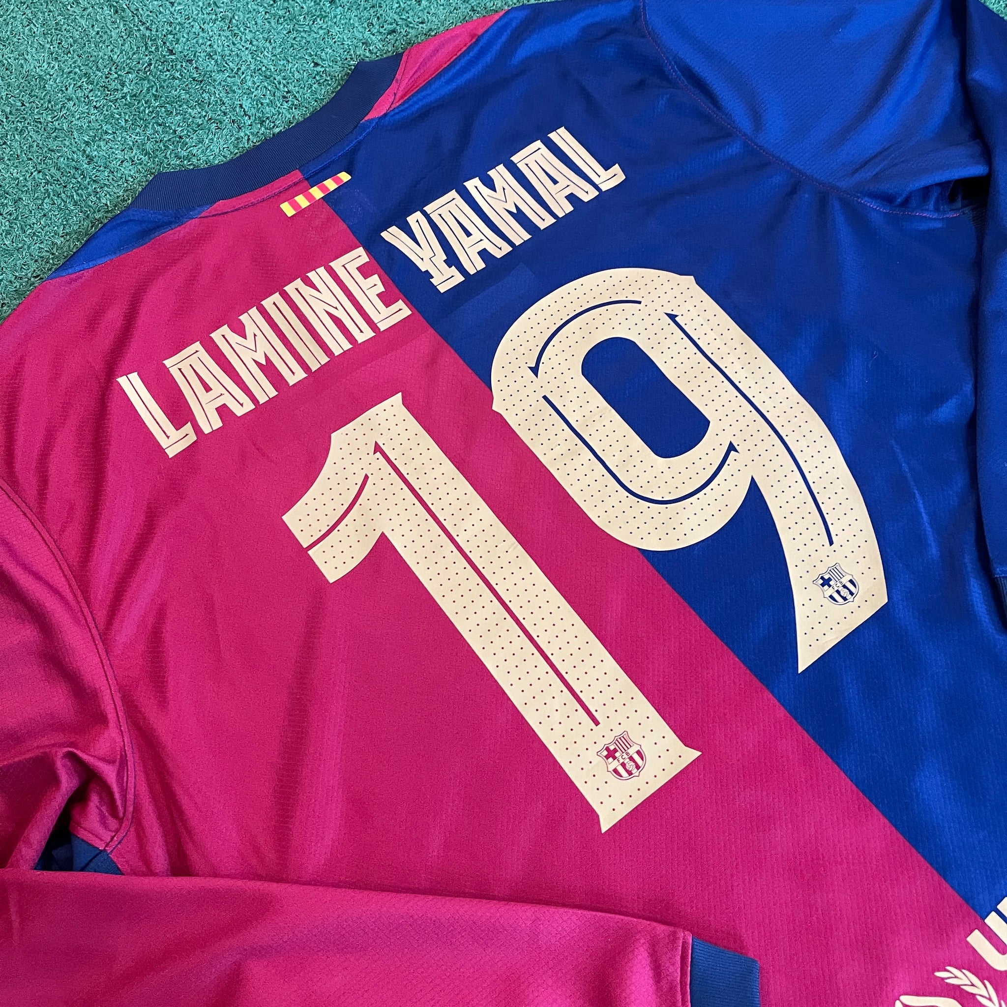 Nike FC Barcelona #19 Lamine Yamal 2024/2025 Home Football Kit (XXL)