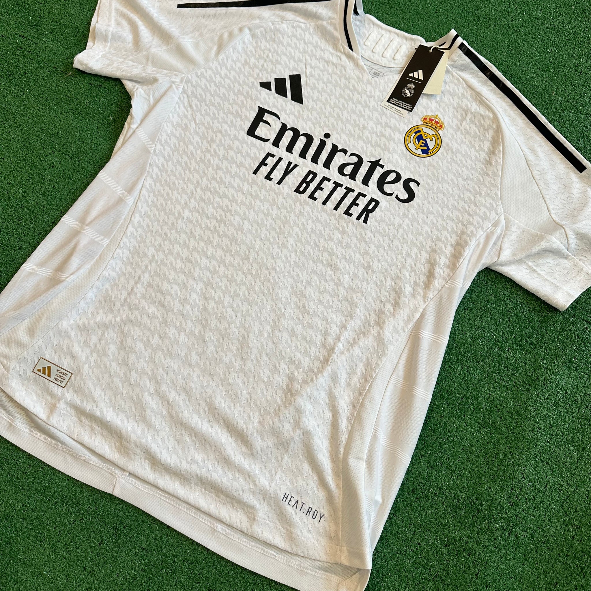 Adidas Real Madrid #16 Endrick 2024/25 Home Authentic Football Kit (XL)