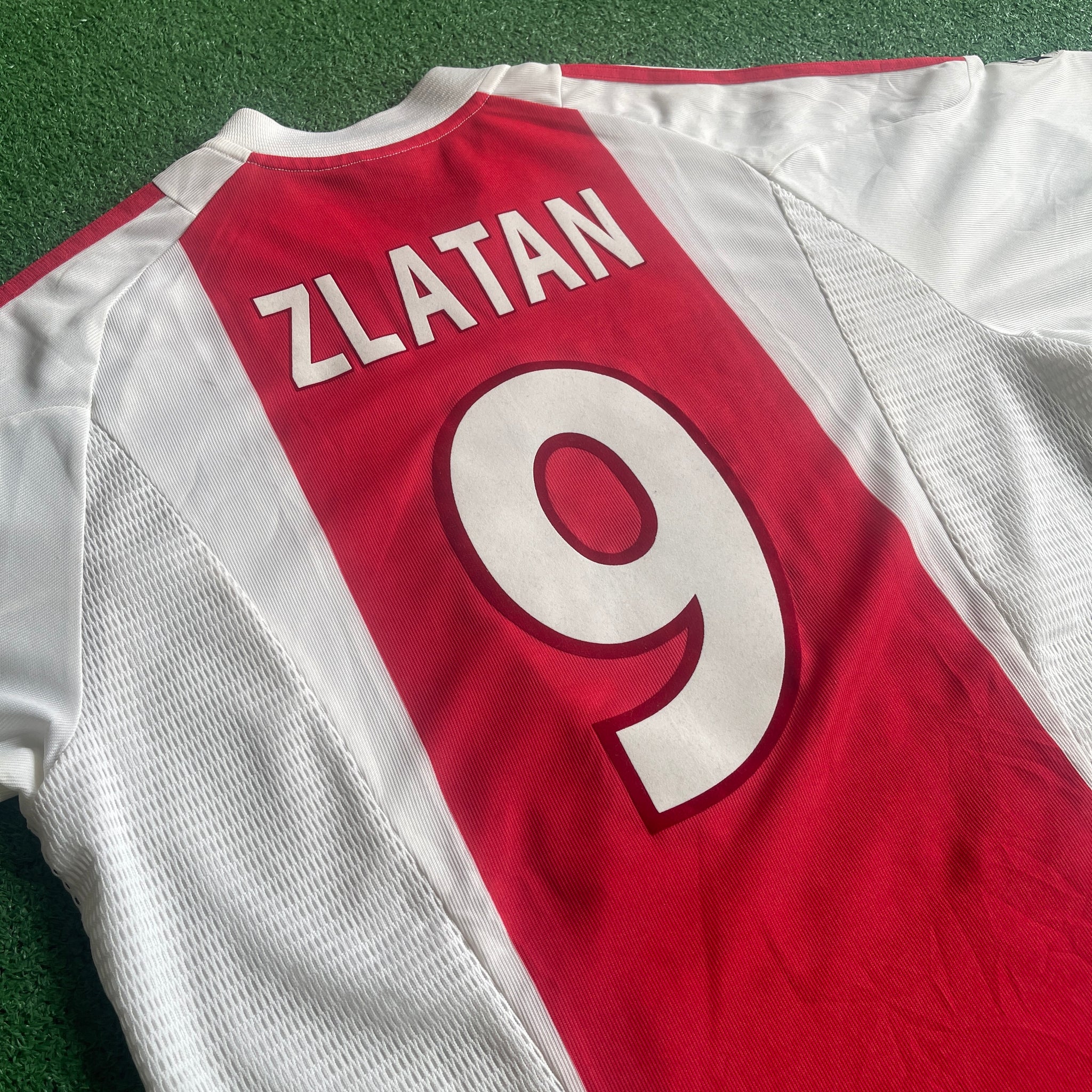 Vintage Adidas Ajax Amsterdam #9 Zlatan 2002/03 Home Football Kit (L)