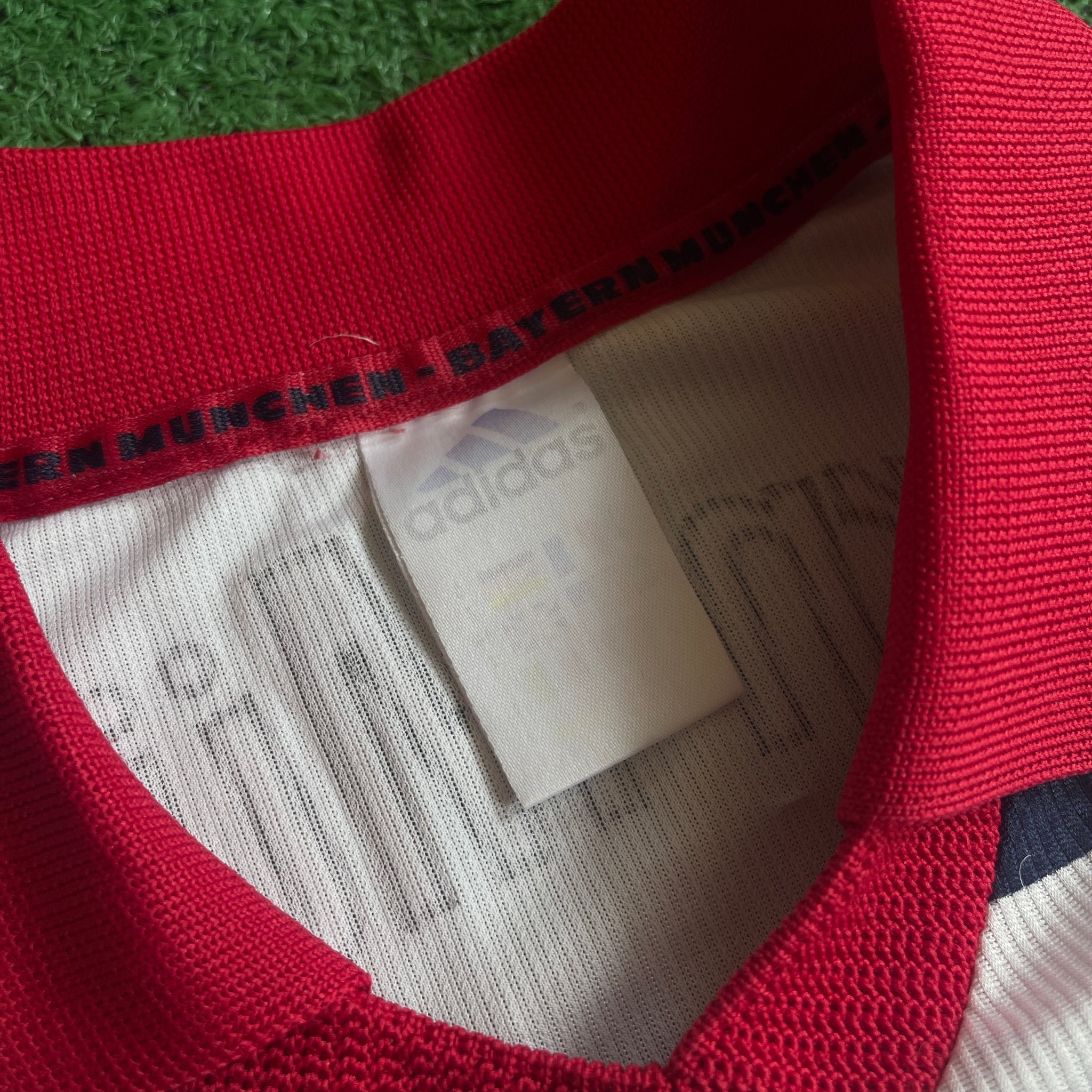 Vintage Adidas FC Bayern Munich #9 Elber 1998/00 Home Away Football Kit (S)