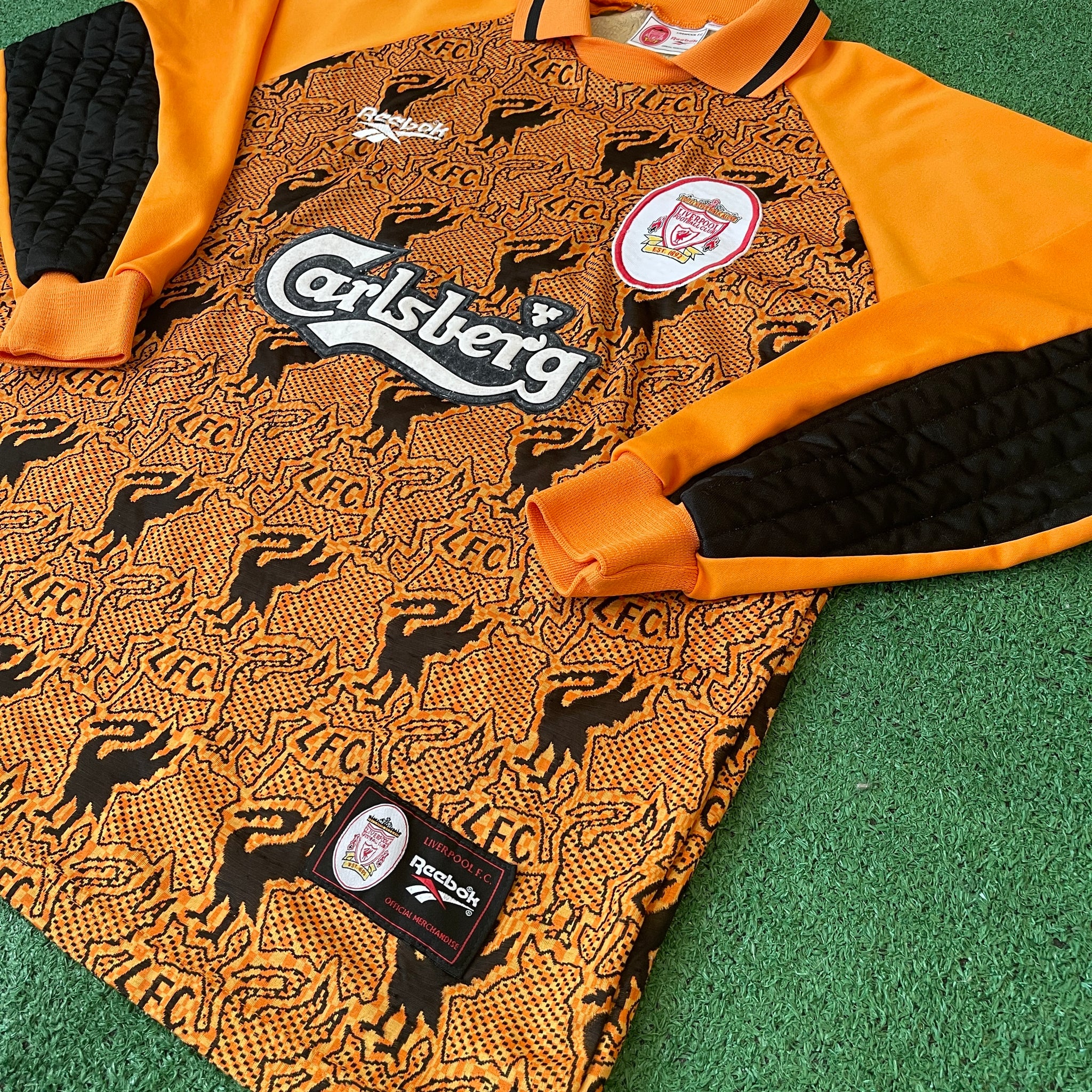Vintage Reebok Liverpool FC 1996/97 GK Away Football Kit (M) – 2D Soccer