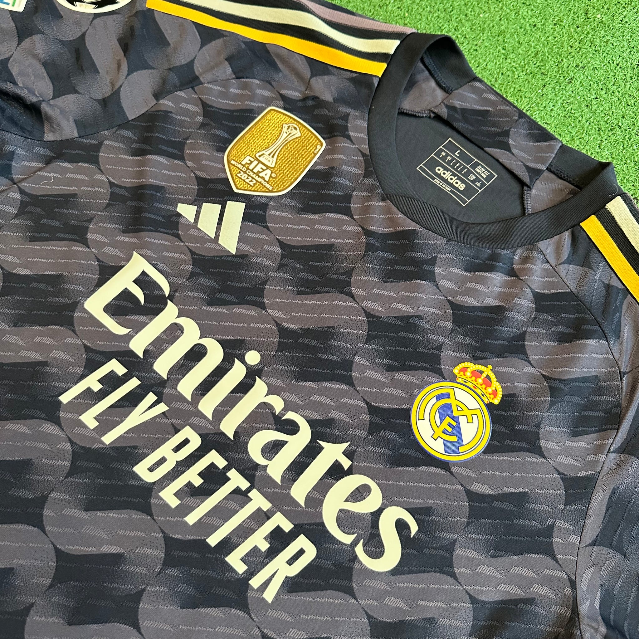 Adidas Real Madrid #5 Bellingham 2023/24 Away Authentic Football Kit (L)