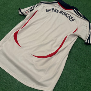 Vintage Adidas Bayern Munich 2007/08 Away Football Kit (L)