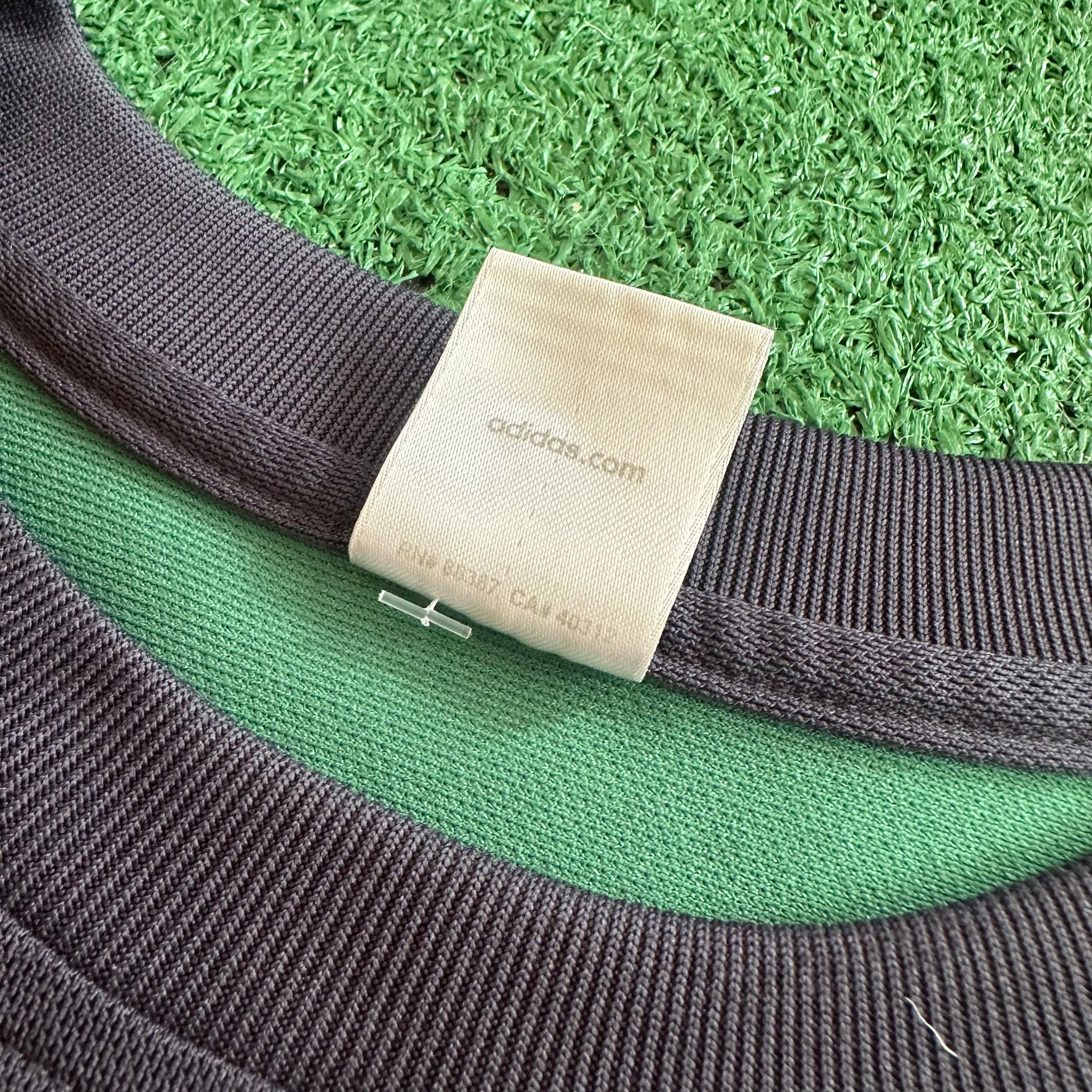 Vintage Adidas Y2K Athleisure Long Sleeve Jersey Shirt (XL)