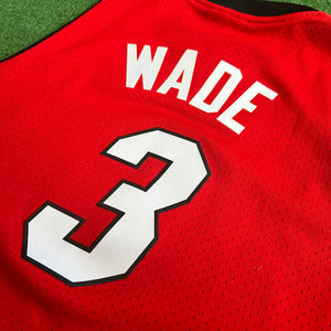 Mitchell and Ness Miami Heat #3 Wade 2005/06 NBA Swingman Jersey (XL)