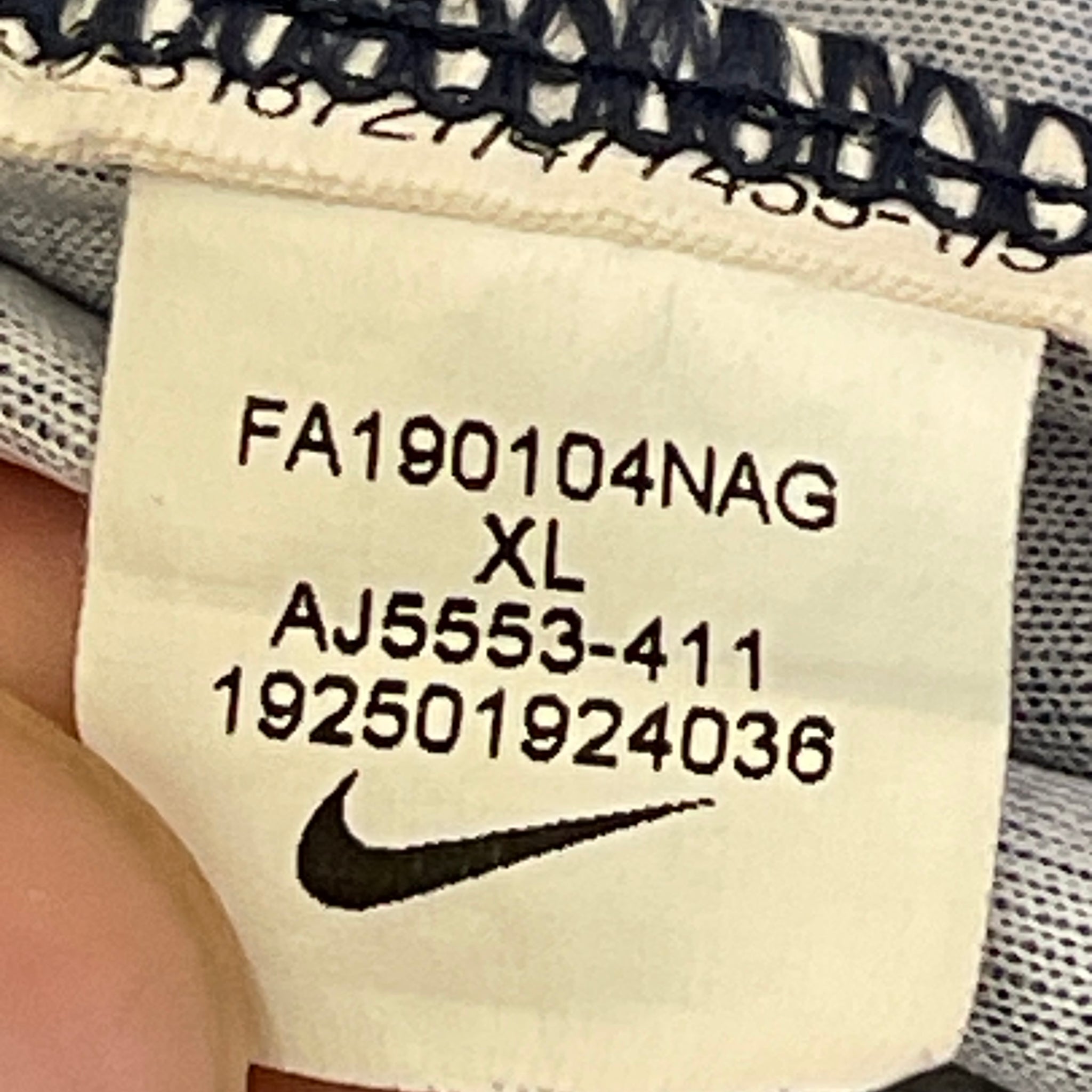 Nike PSG #7 Mbappe 2019/20 Home Football Kit (XL)