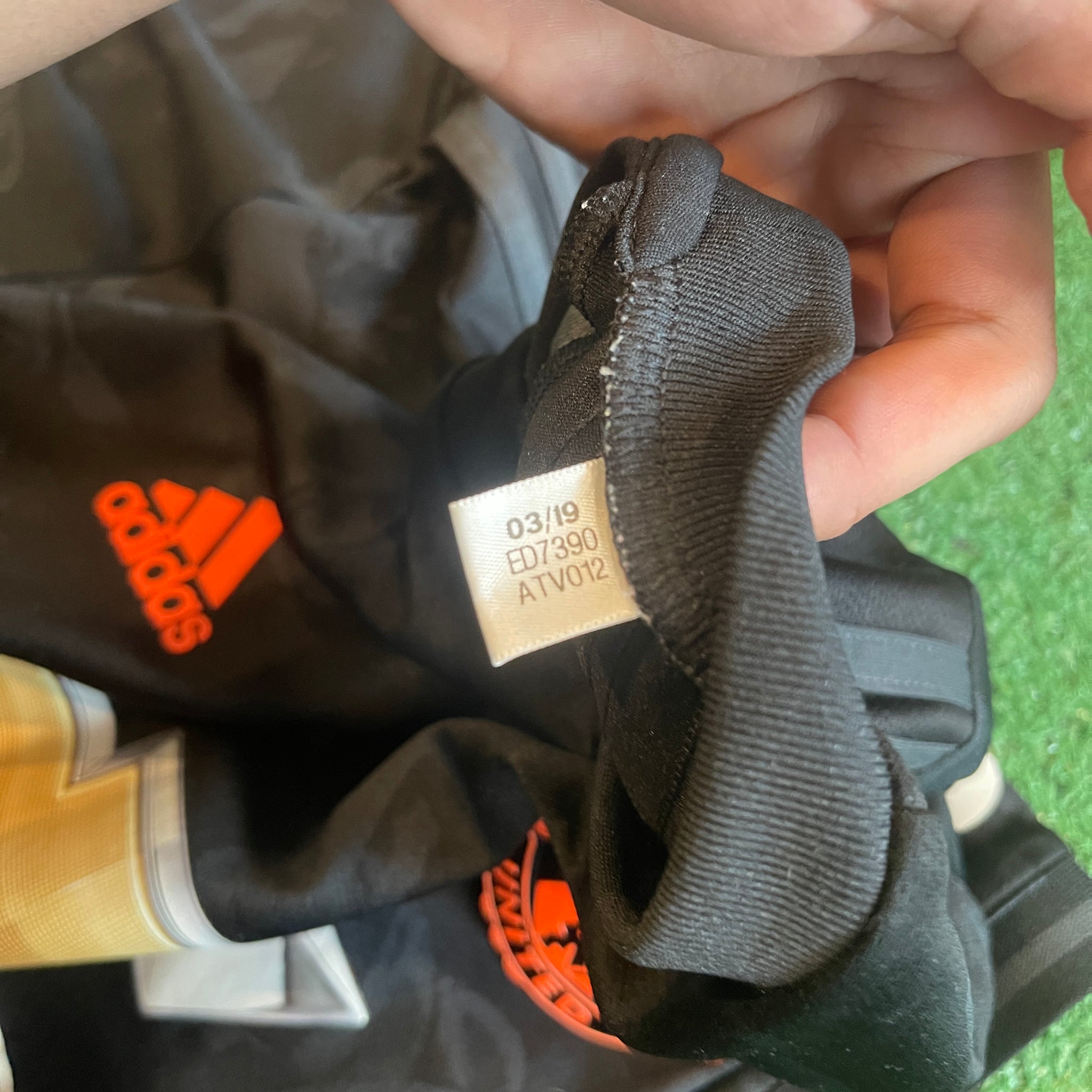 Adidas Manchester United 2019/20 Third Football Kit (M)