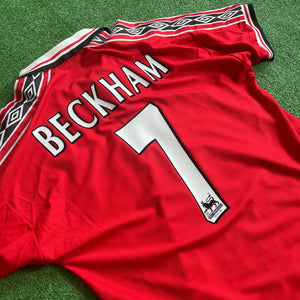 Vintage Umbro Manchester United #7 Beckham 1998/00 Home Football Kit (M)