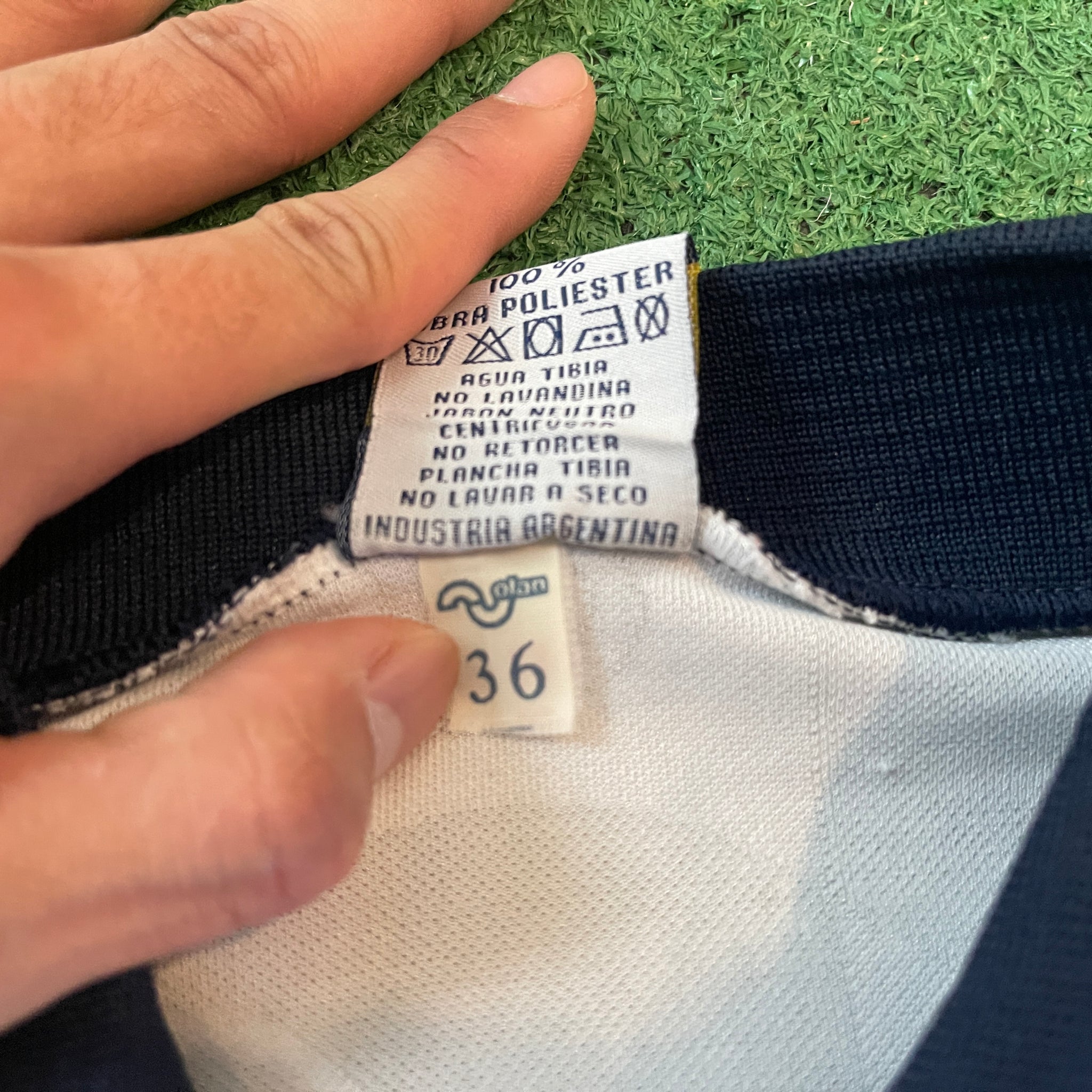 Vintage Olan Boca Juniors #10 Maradona 1992/96 Away Football Kit Official Reissue (M)