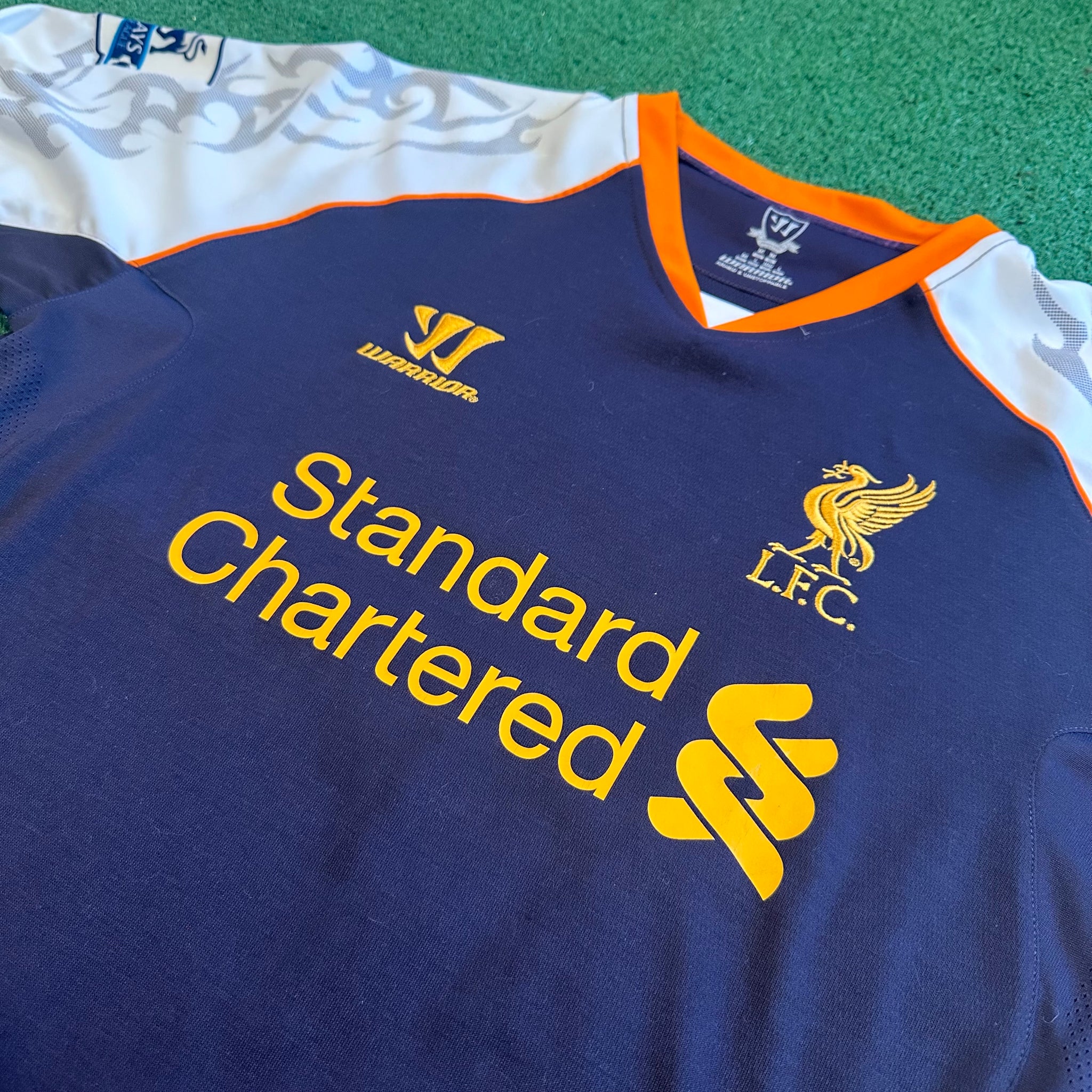 Warrior Liverpool FC #7 Suarez 2012/13 Third Football Kit (M)