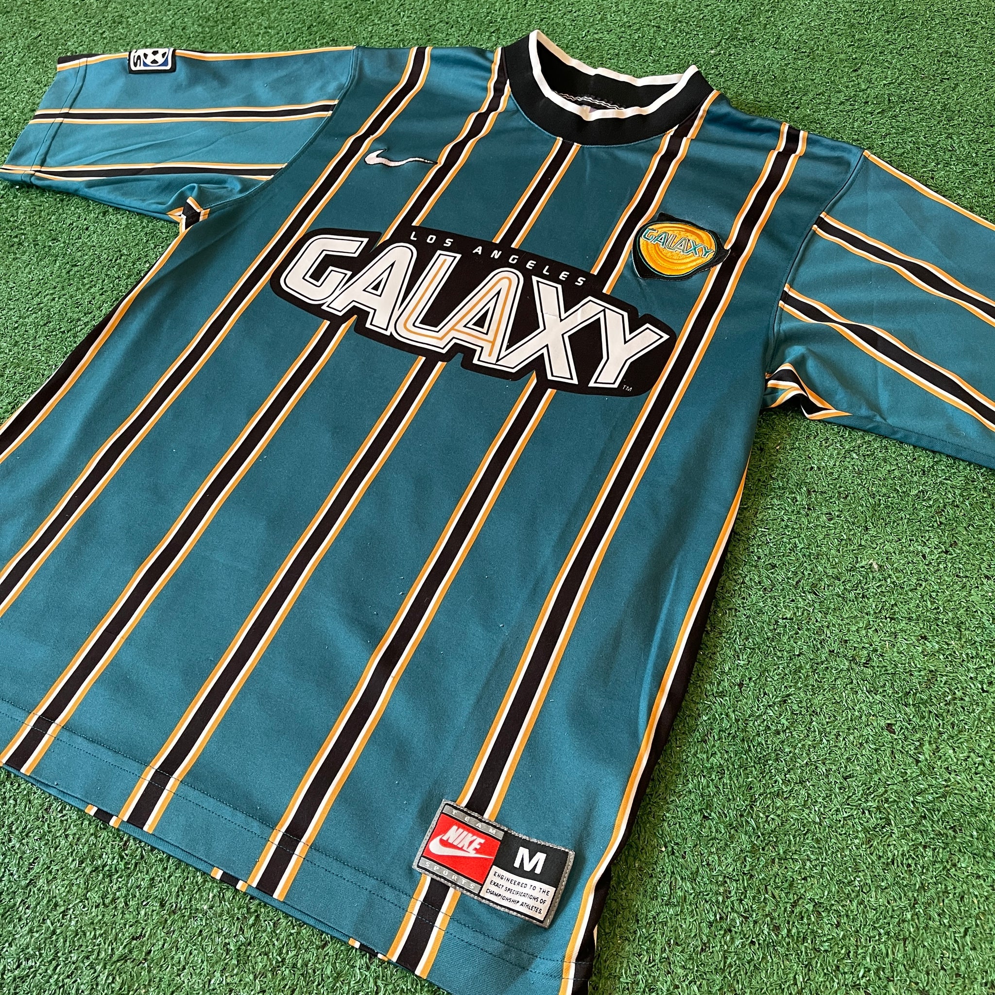 Vintage Nike LA Galaxy 1998/99 Home Football Kit (M)