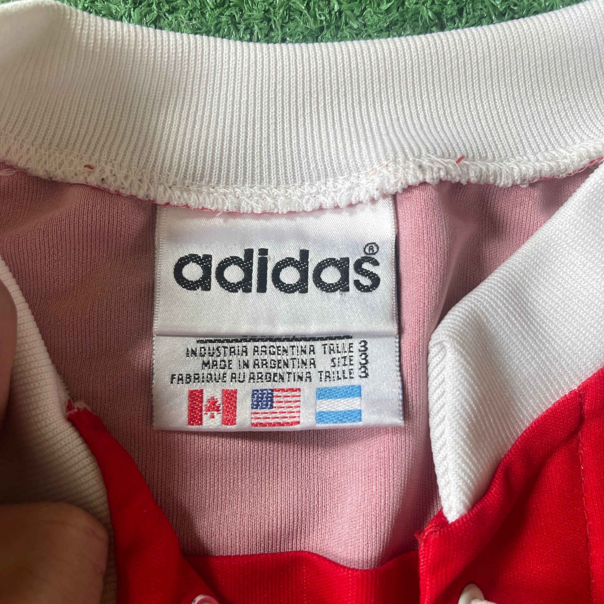 Vintage Adidas CA Independiente 1995/96 Home Football Kit (3)
