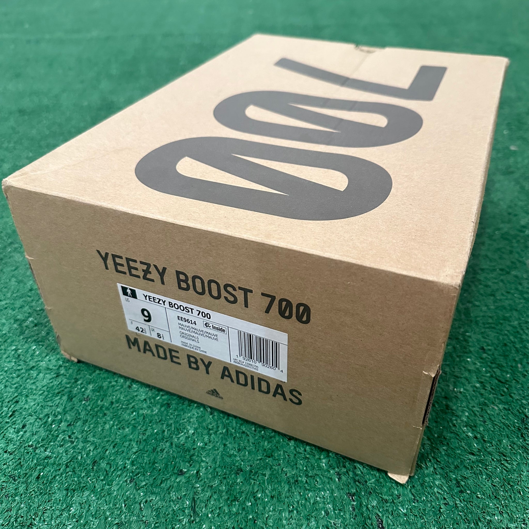 adidas Yeezy Boost 700 Mauve EE9614 (9)