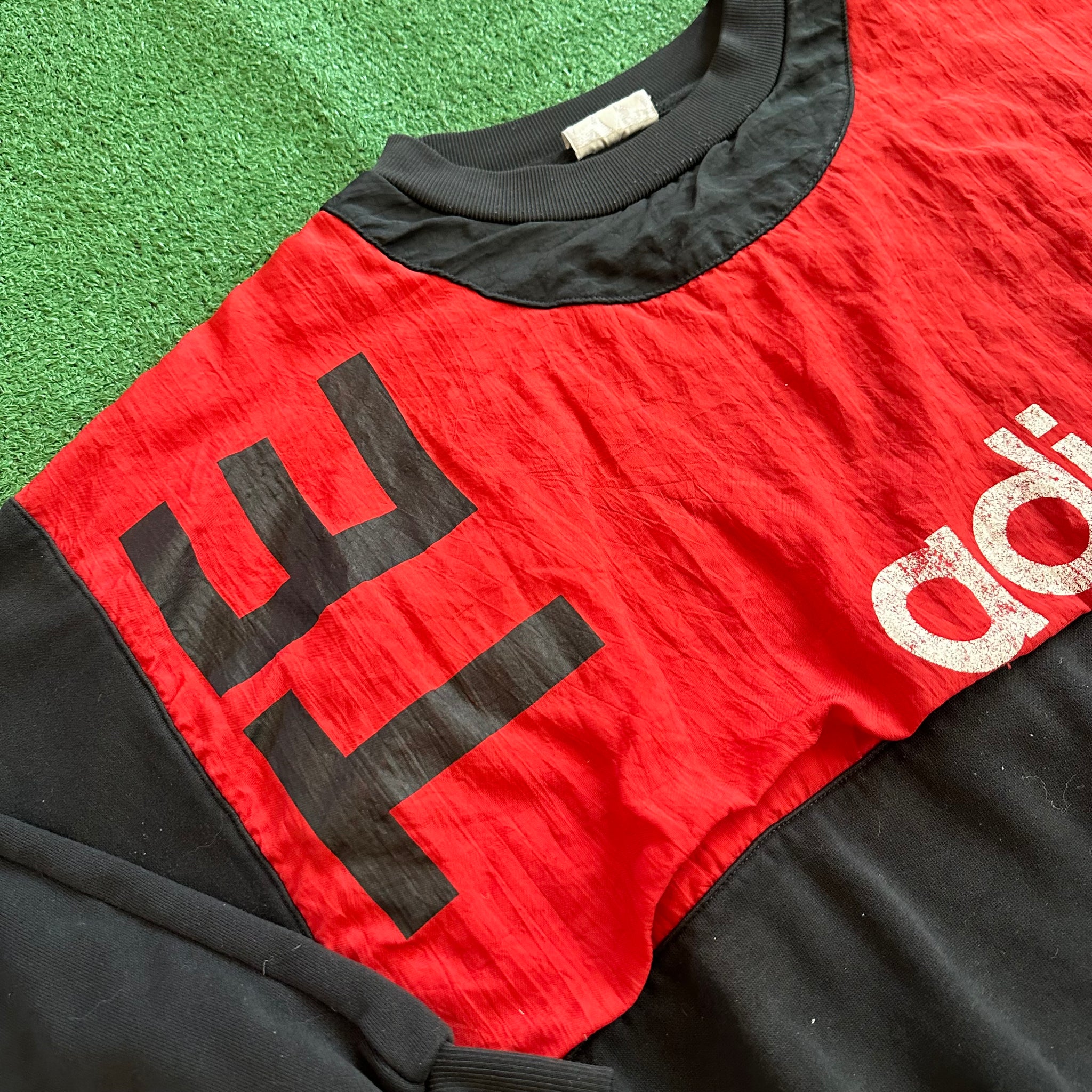 Vintage Adidas 90's Team Crewneck Sweatshirt (M)