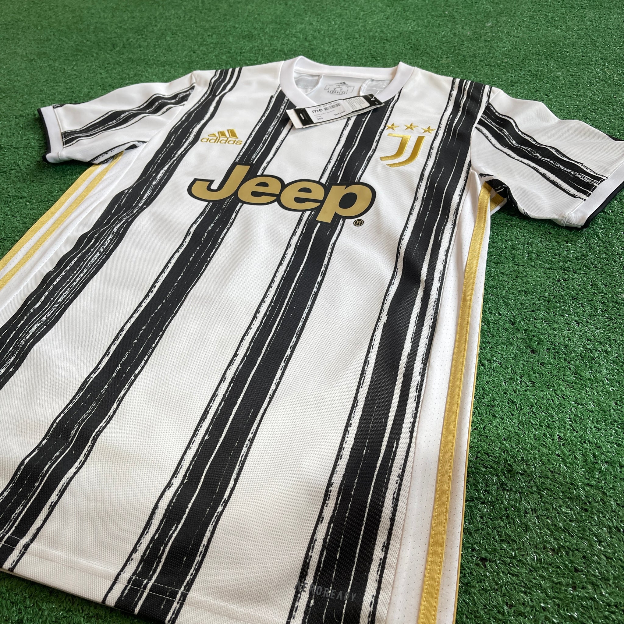 Adidas Juventus FC #22 Chiesa 2020/21 Home Football Kit (S)