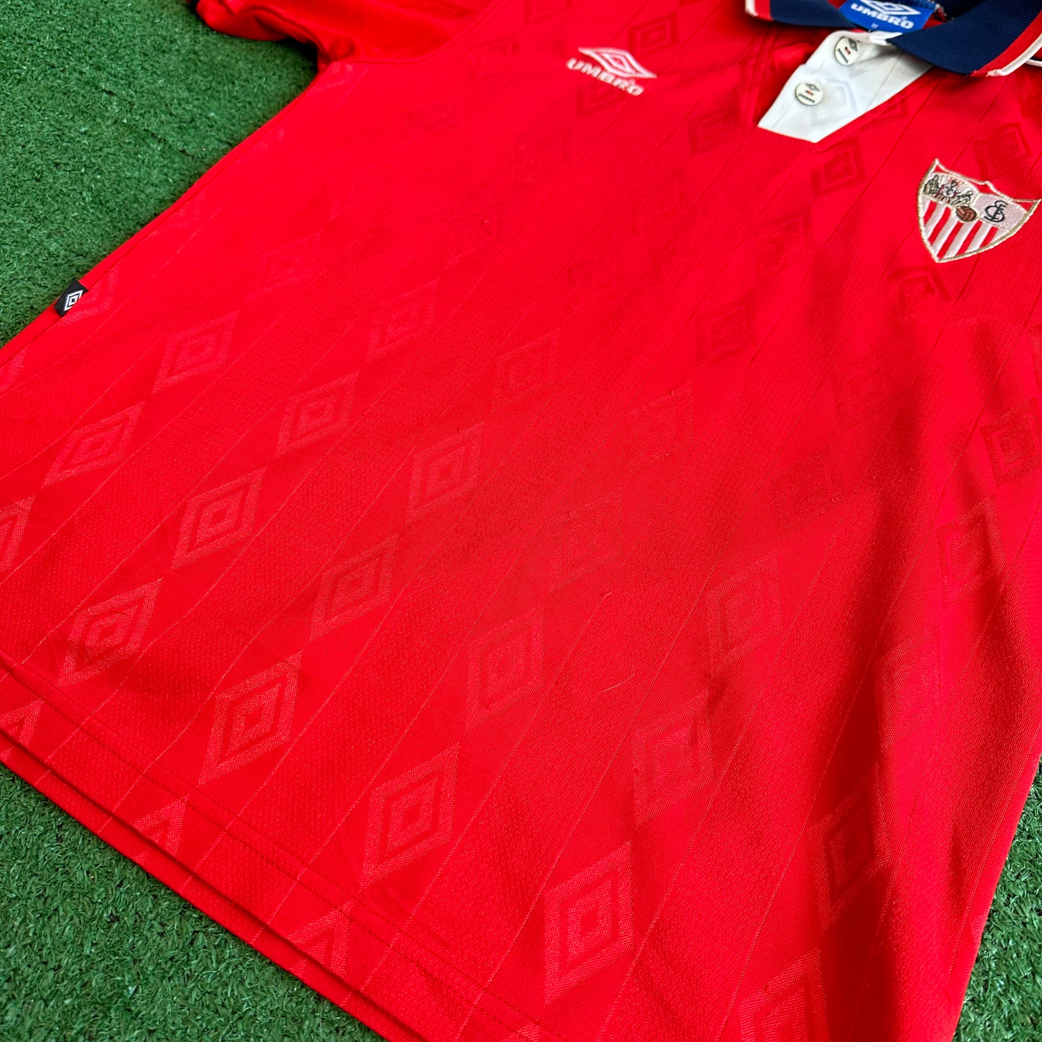 Vintage Umbro Sevilla FC 1998/01 Away Soccer Jersey (M)