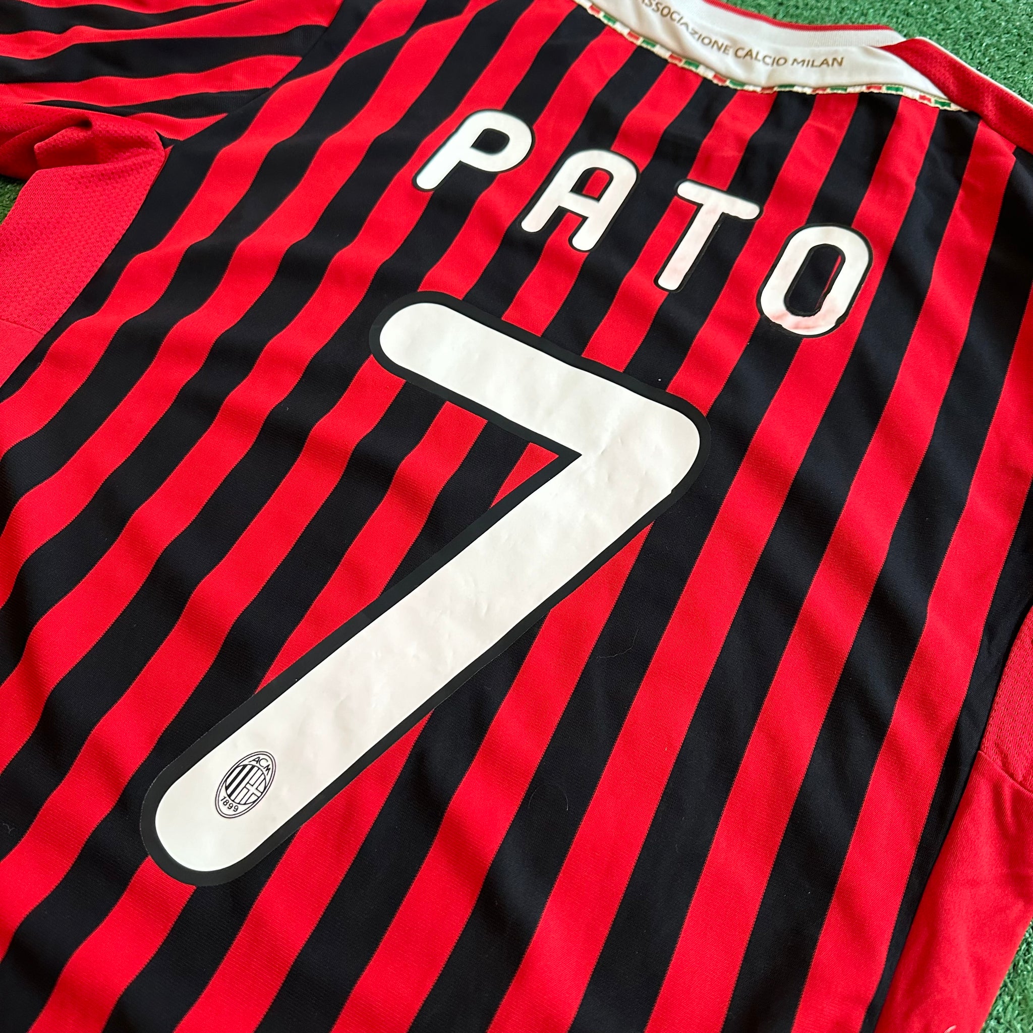 Adidas AC Milan #7 Pato 2011/2012 Home Football Kit (M)