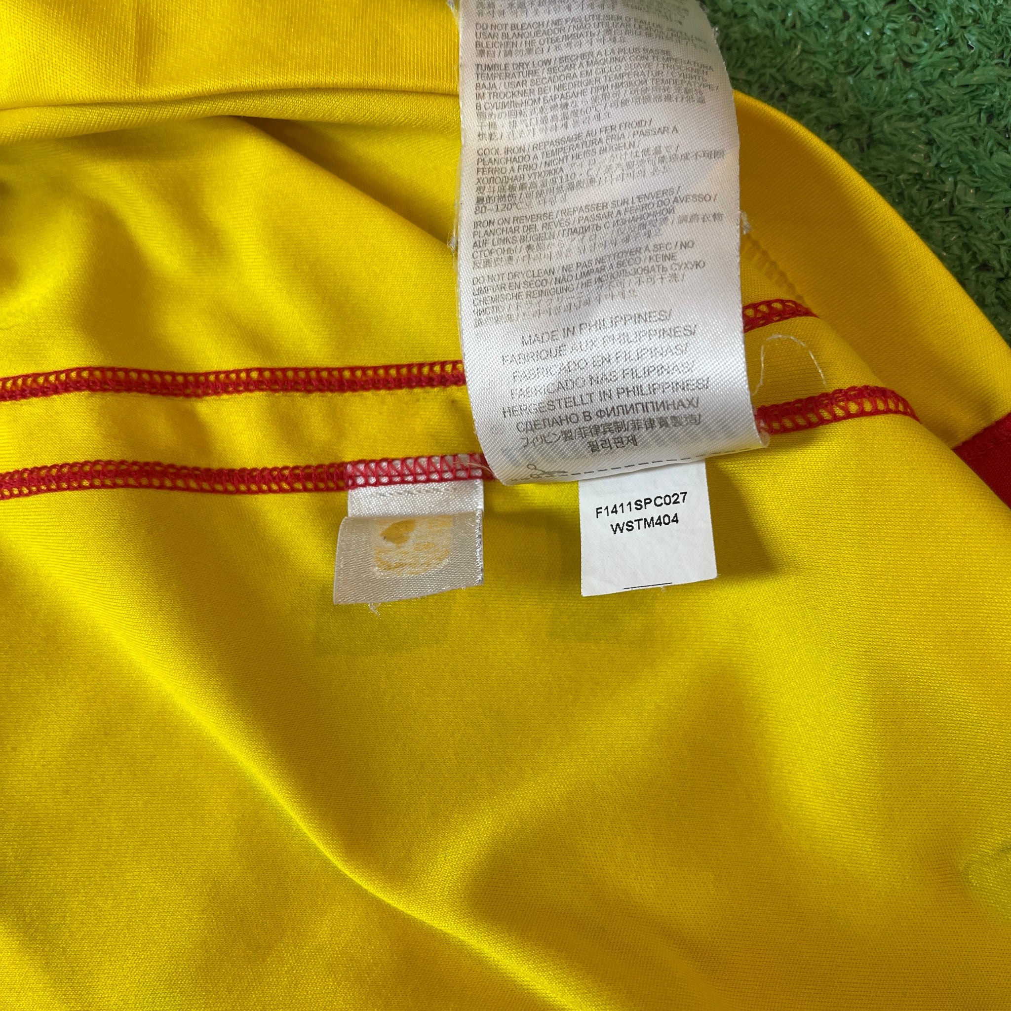 Warrior Liverpool FC #10 Coutinho 2014/15 Away Football Kit (L)