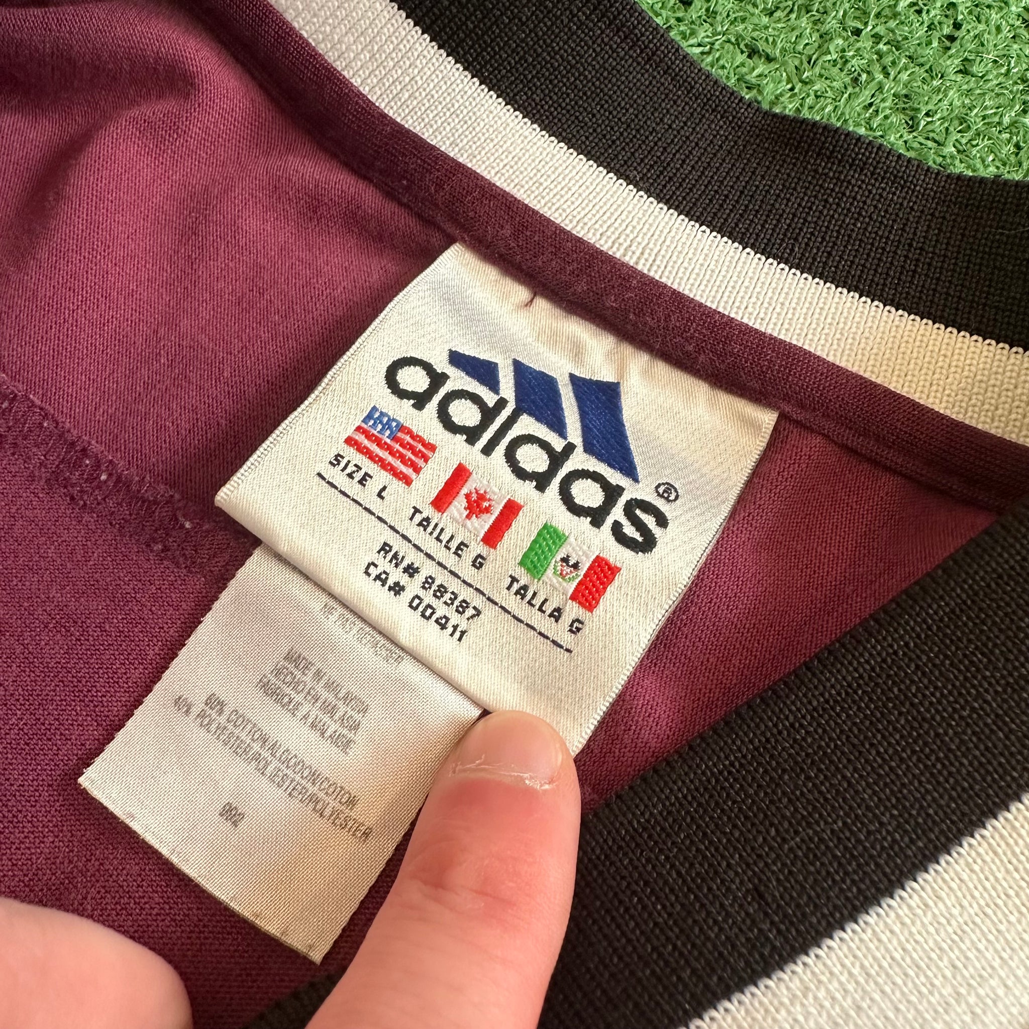 Vintage Adidas 90s Athleisure Maroon Long Sleeve Jersey Shirt (L)