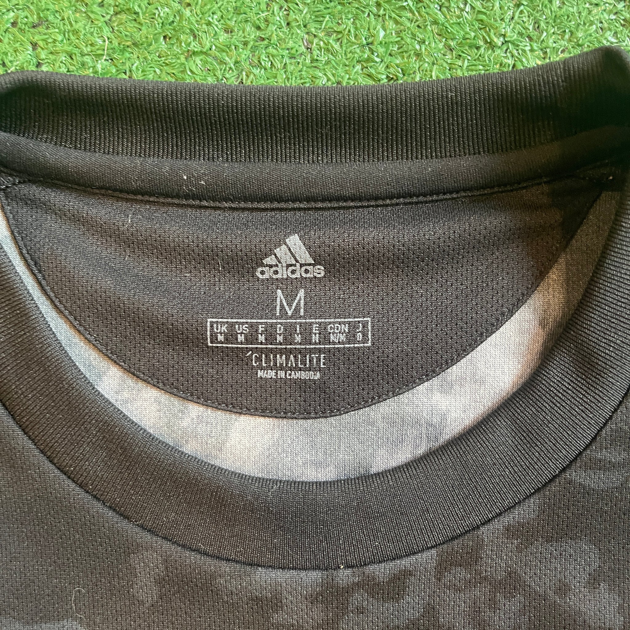 Adidas Manchester United 2019/20 Third Football Kit (M)