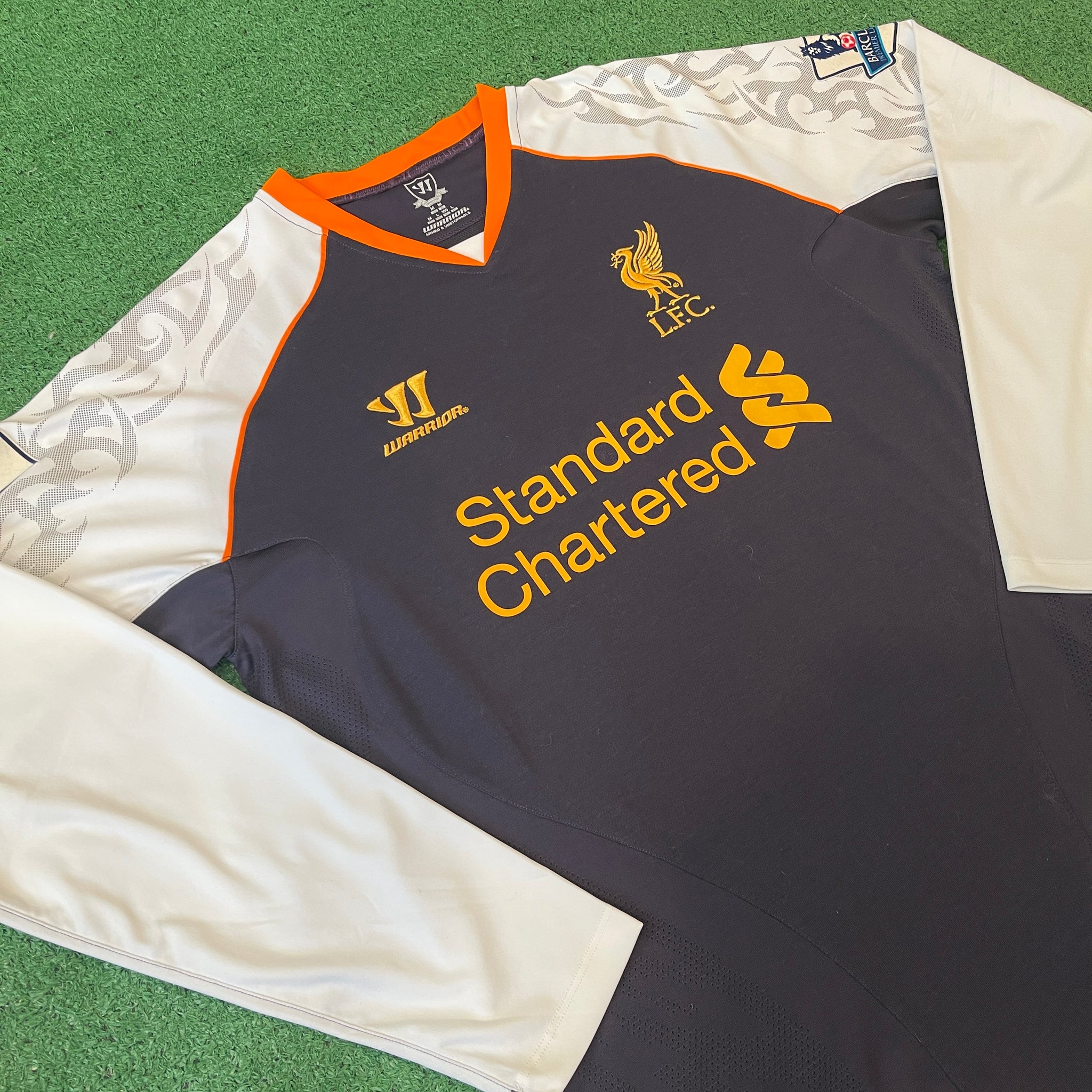 Warrior Liverpool FC #7 Suarez 2012/13 Third Football Kit (M)