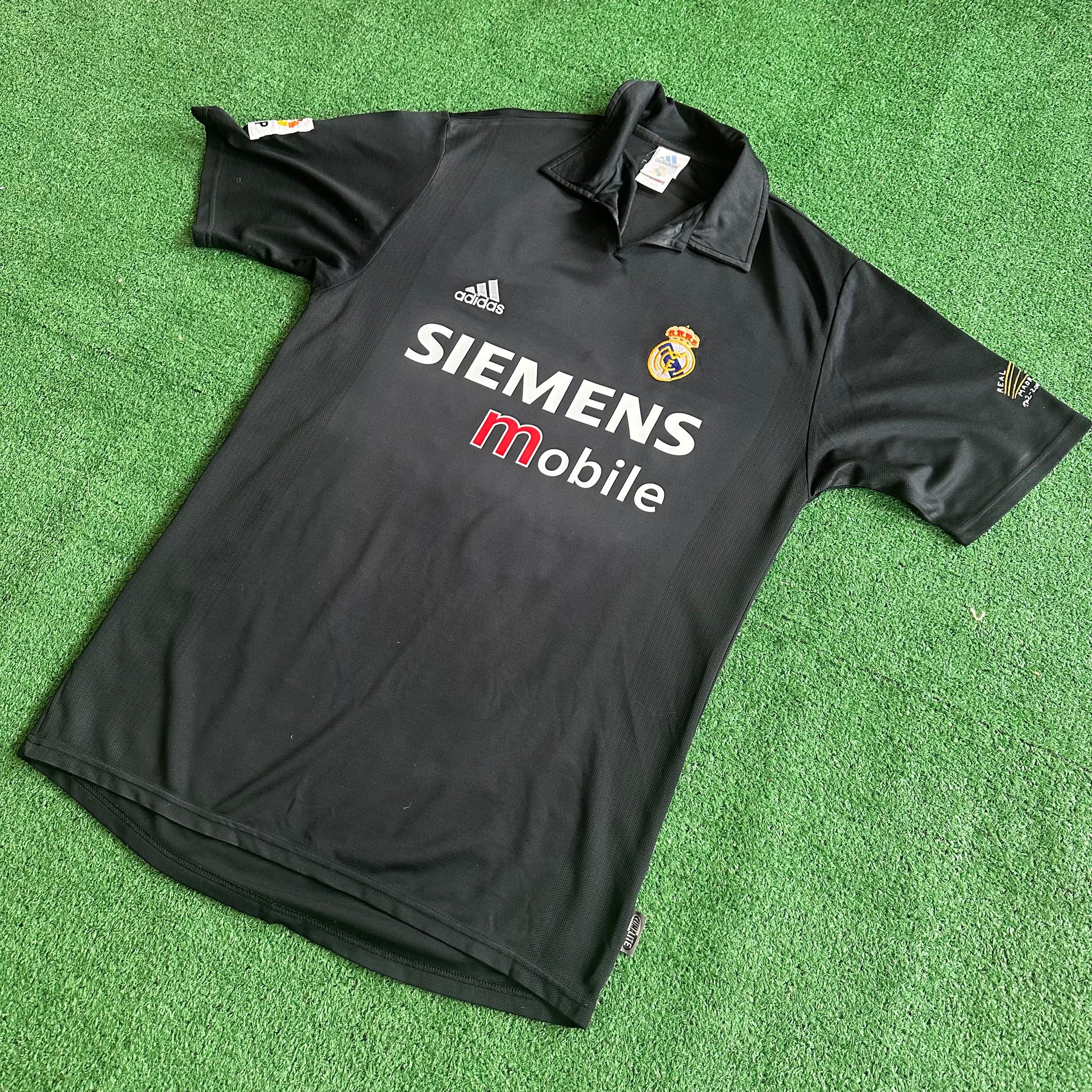 Vintage Adidas Real Madrid #5 Zidane 2002/03 Away Football Kit (M)