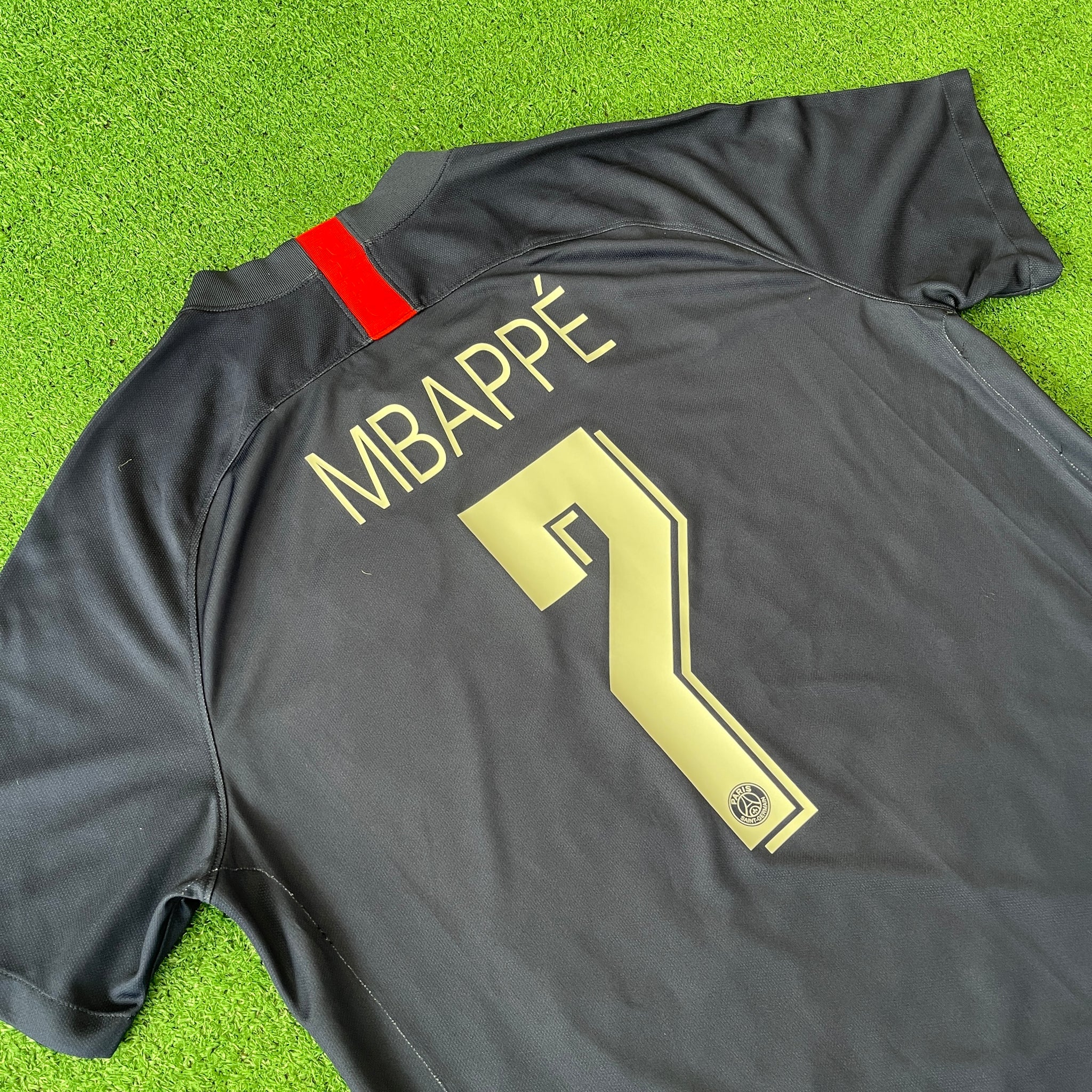 Nike PSG #7 Mbappe 2019/20 Home Football Kit (XL)