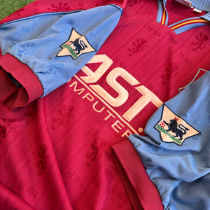 Vintage Reebok Aston Villa #4 Southgate 1995/97 Home Football Kit (XL/XXL)