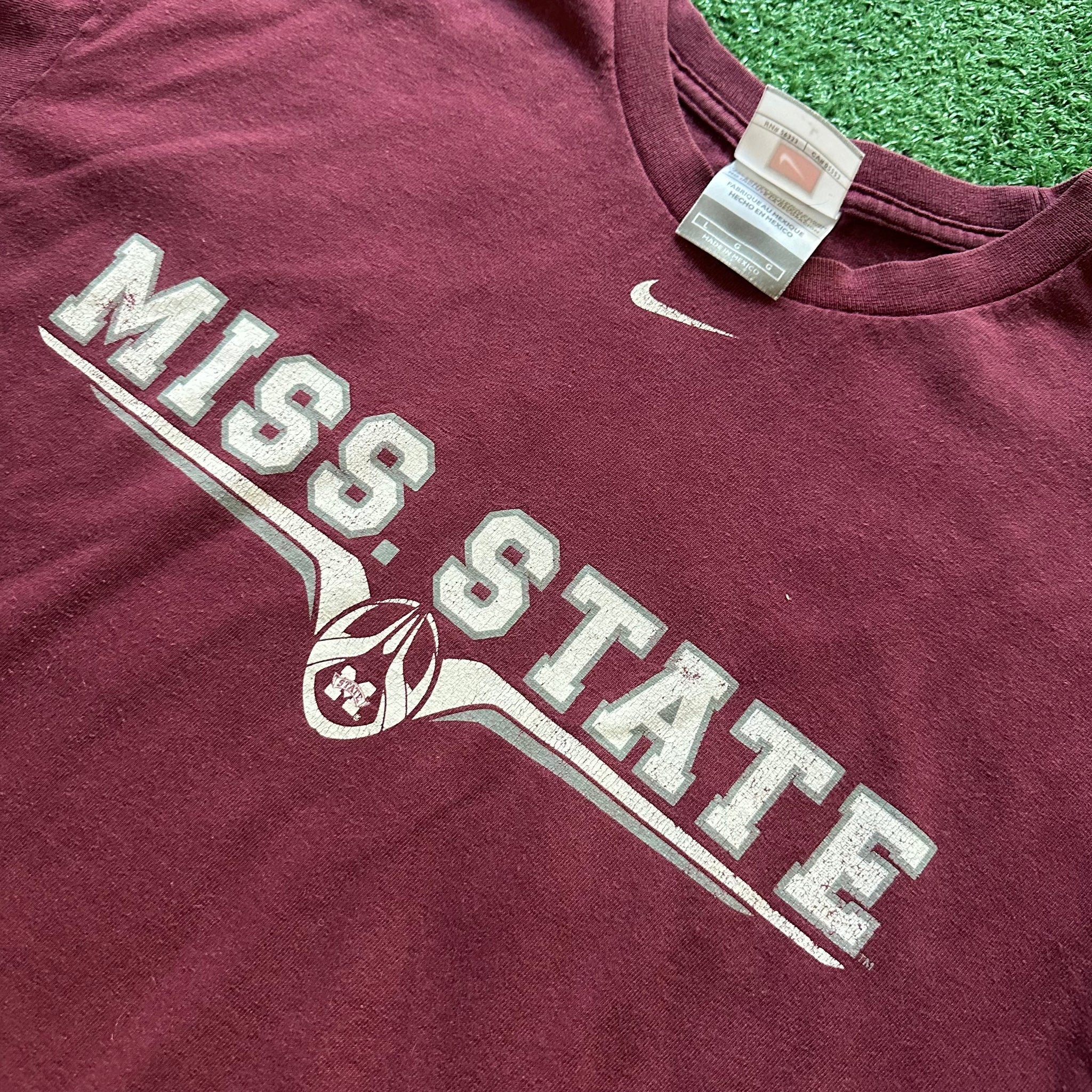 Vintage Nike Team Miss State Football T-Shirt (L)