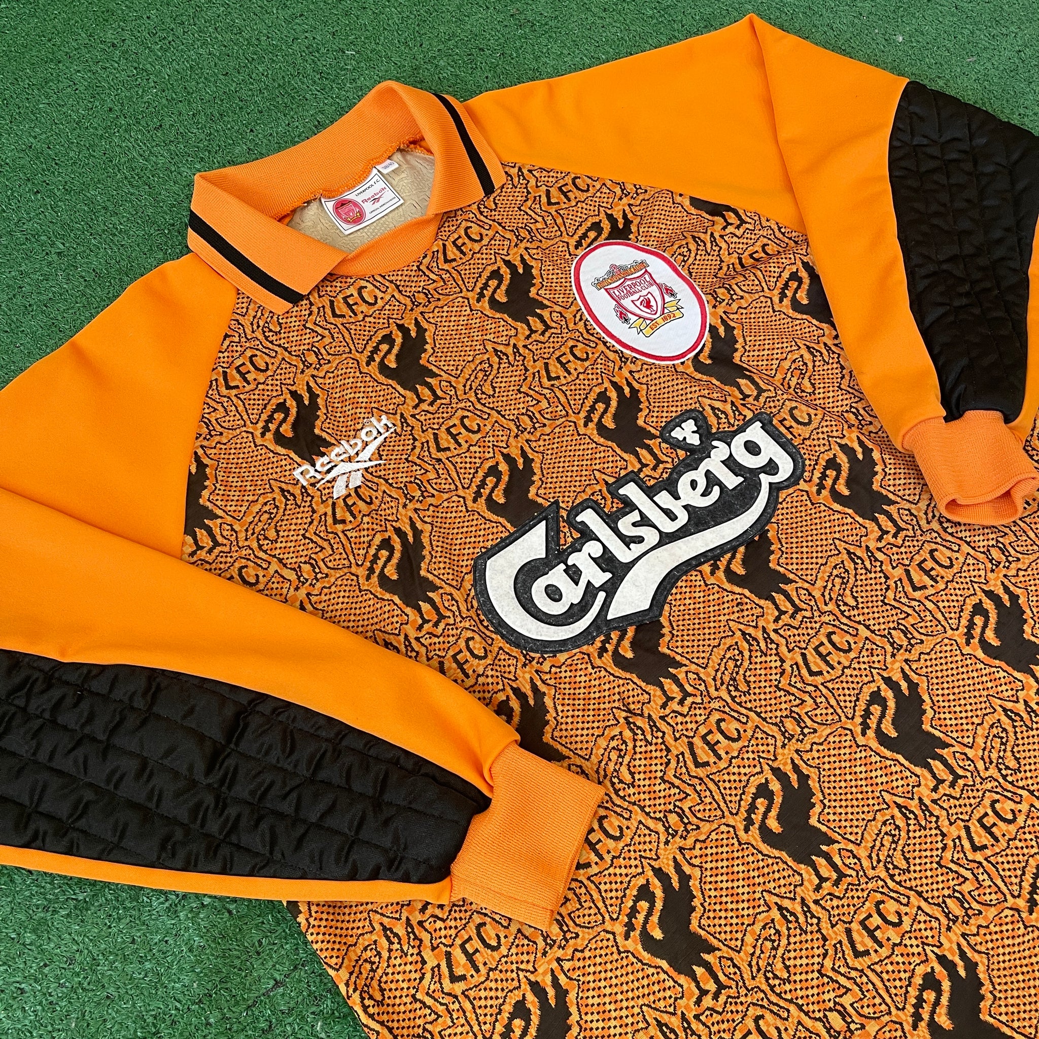 Vintage Reebok Liverpool FC 1996/97 GK Away Football Kit (M) – 2D Soccer