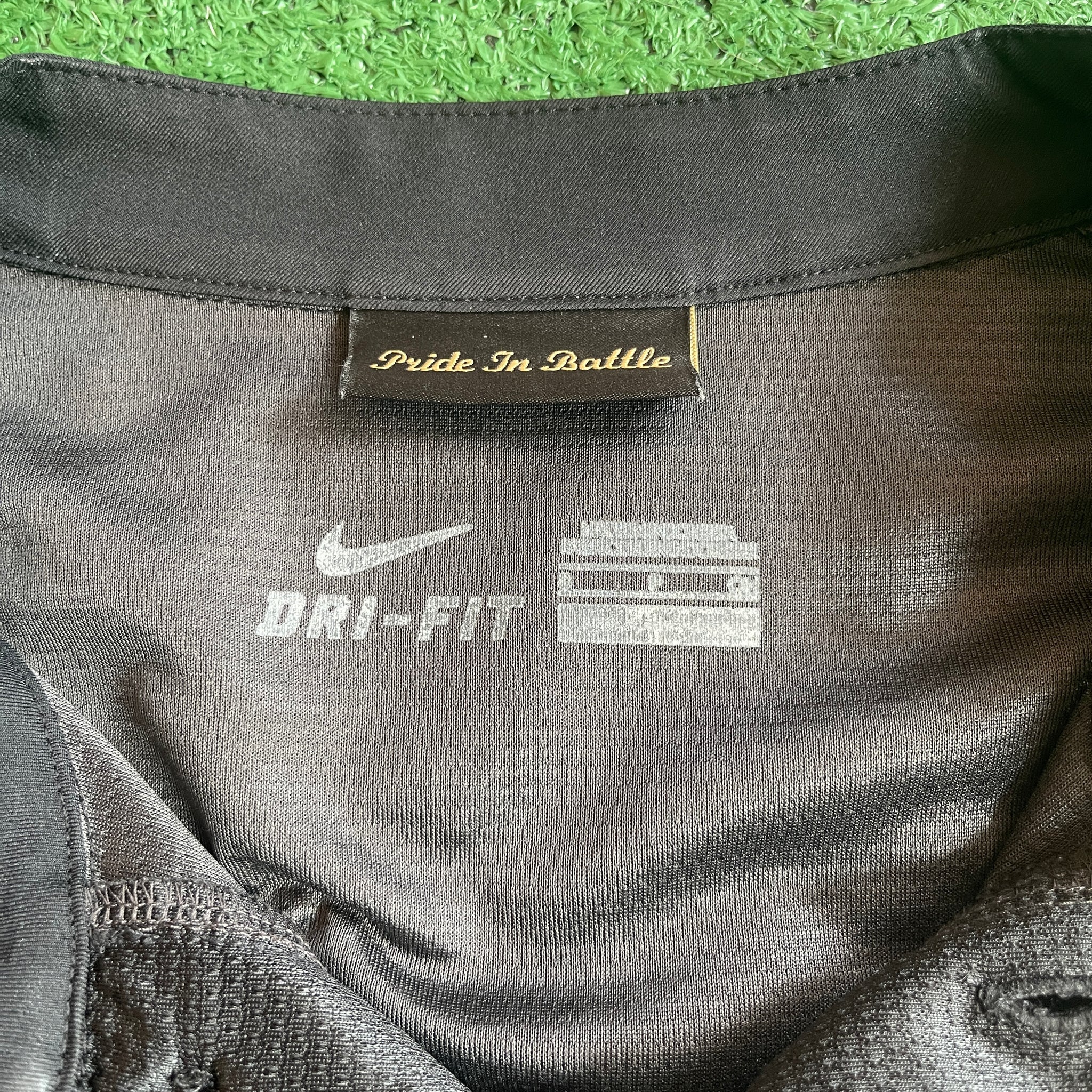 Nike Manchester City 2013/14 Away Football Kit (S)